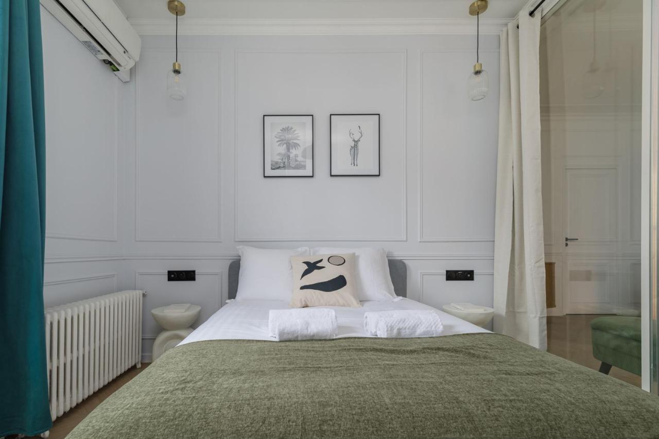 Apartment Poetic - Champs Elysees Paris