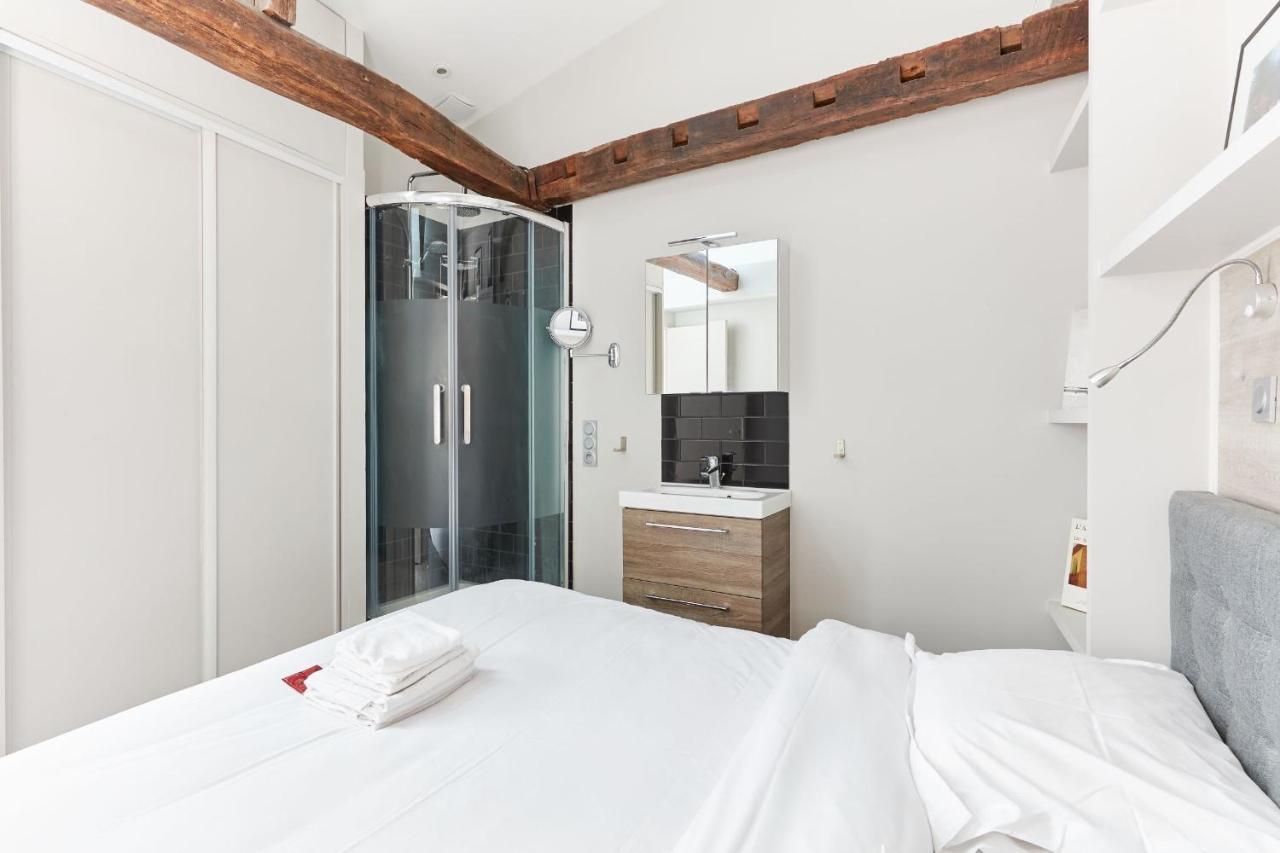 Apartment St Germain Des Pres With Balcony - Cityapartmentstay *
