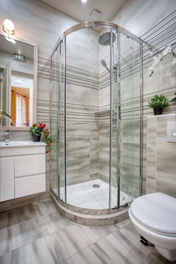 Galeries Lafayette - 7 Bedrooms - Lift - Aircon Appartement *