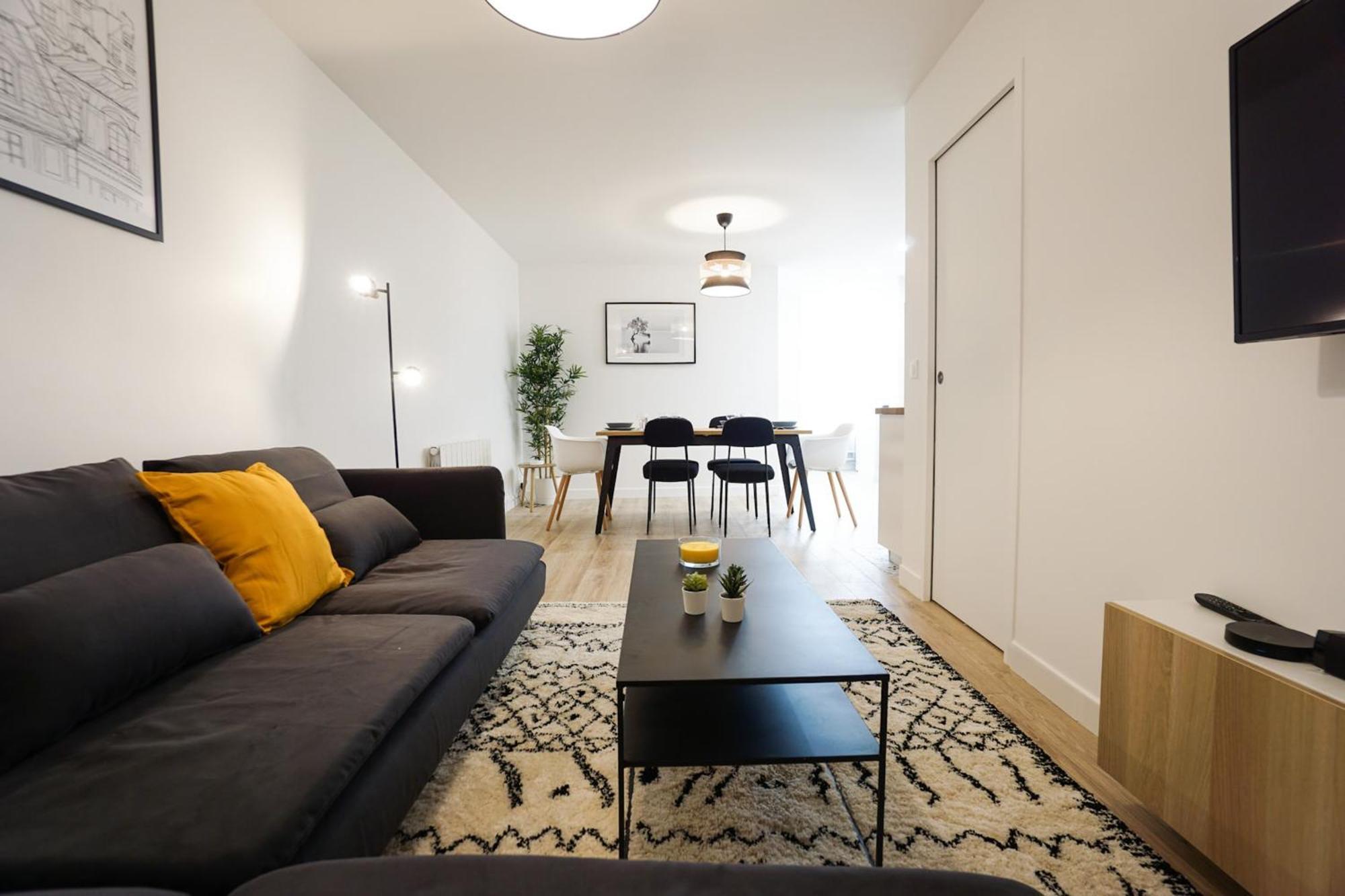 Spacious Near The Champs De Mars * Paris