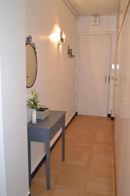 16 -near Champs-elysees 75m2 Apartment Paris
