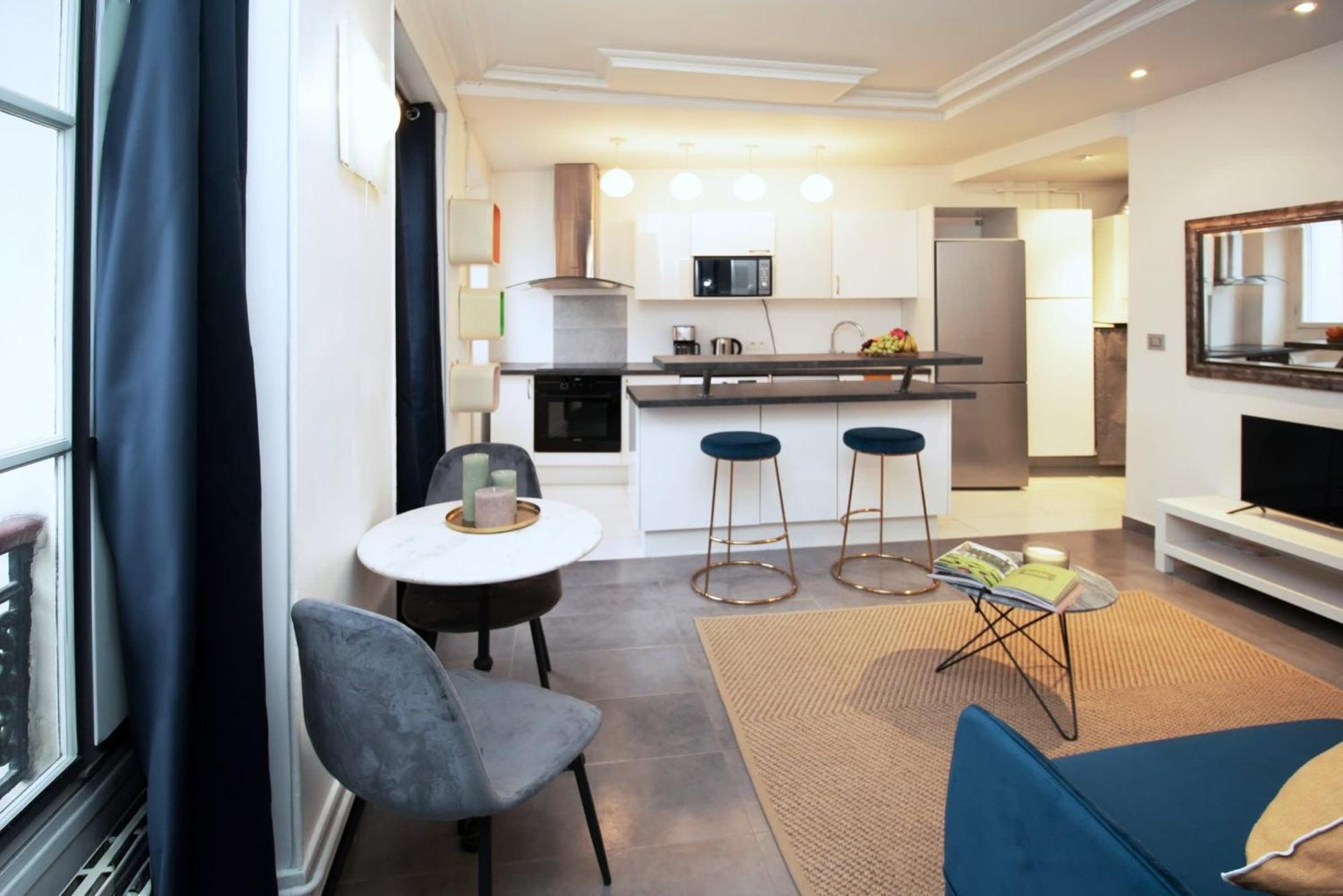 Apartment Montmartre & Batignolles - Cityapartmentstay Paris