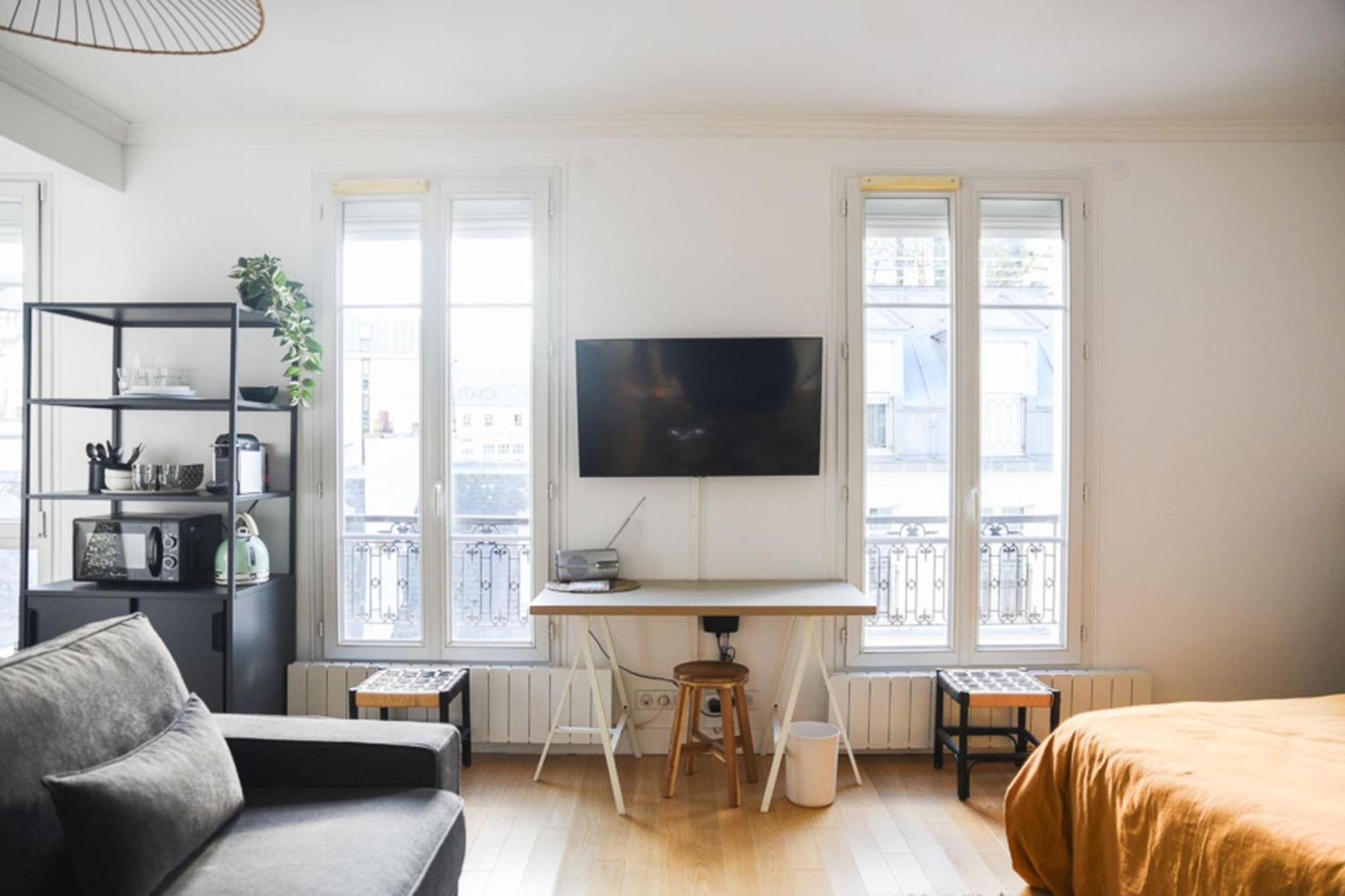 Renovated 31 M Love Cocoon In 14th Apartment *
