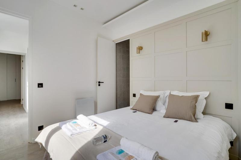 190 Fontaine - Superb In Paris. Apartment