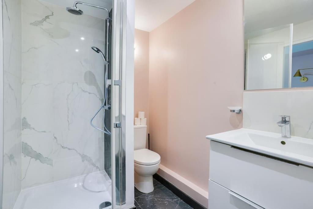La Vie En Rose - 2 Doubles Apartment