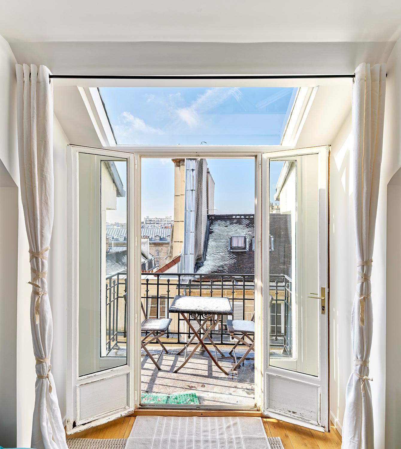 Apartment Saint Sulpice Towers *