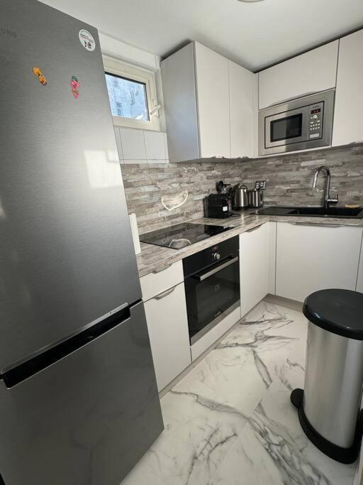 Duplex Pres Des Champs-elysees Apartment *
