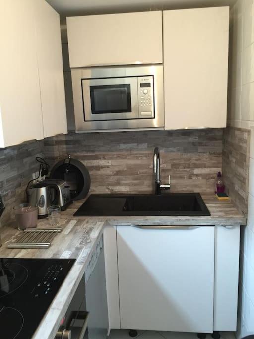 Apartment Duplex Pres Des Champs-elysees Paris