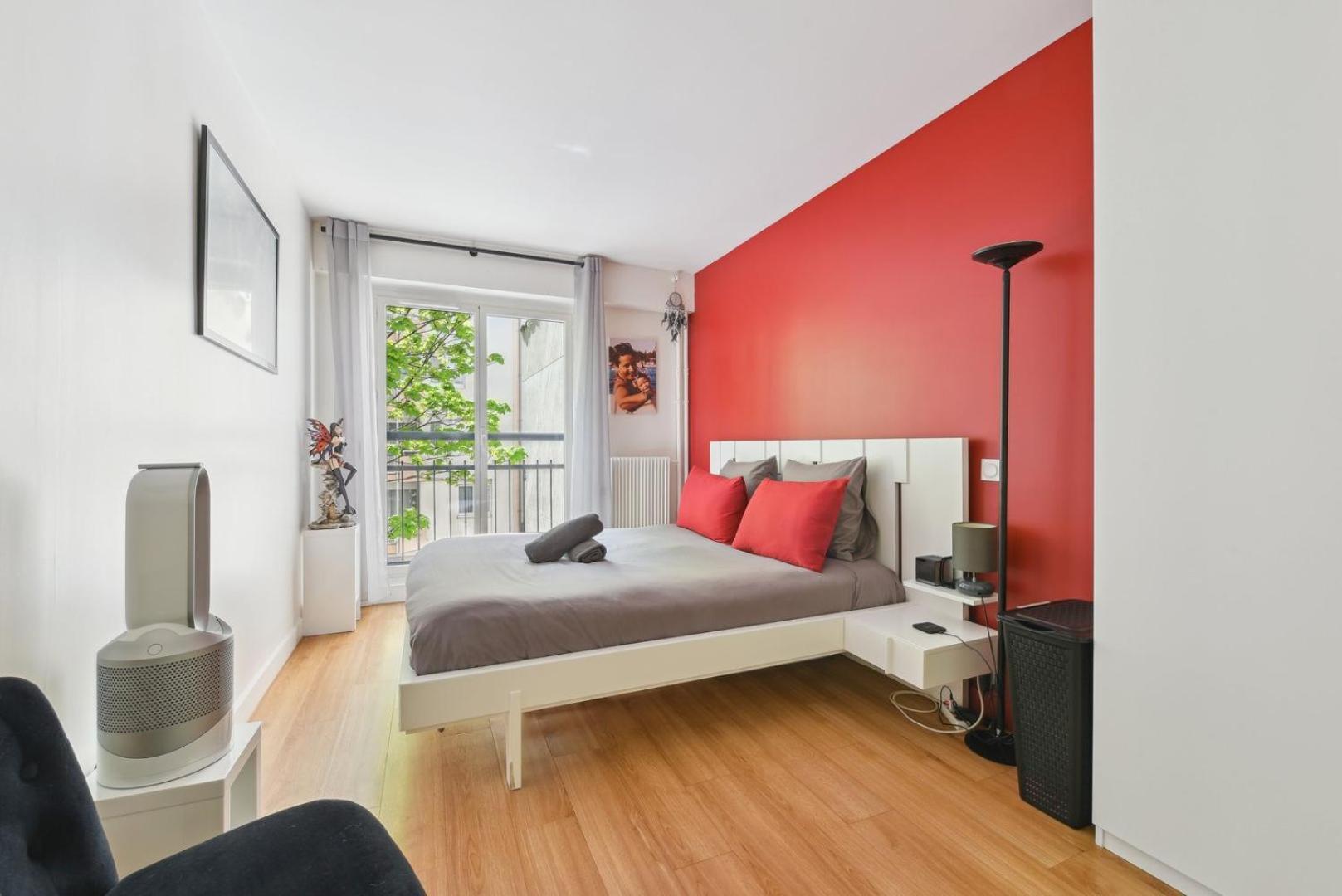 Design Pour Les Amateurs De Modernite * Paris