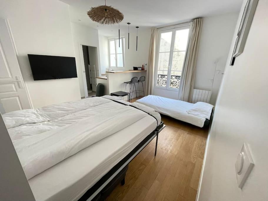 Cozy Modern Apartment Paris