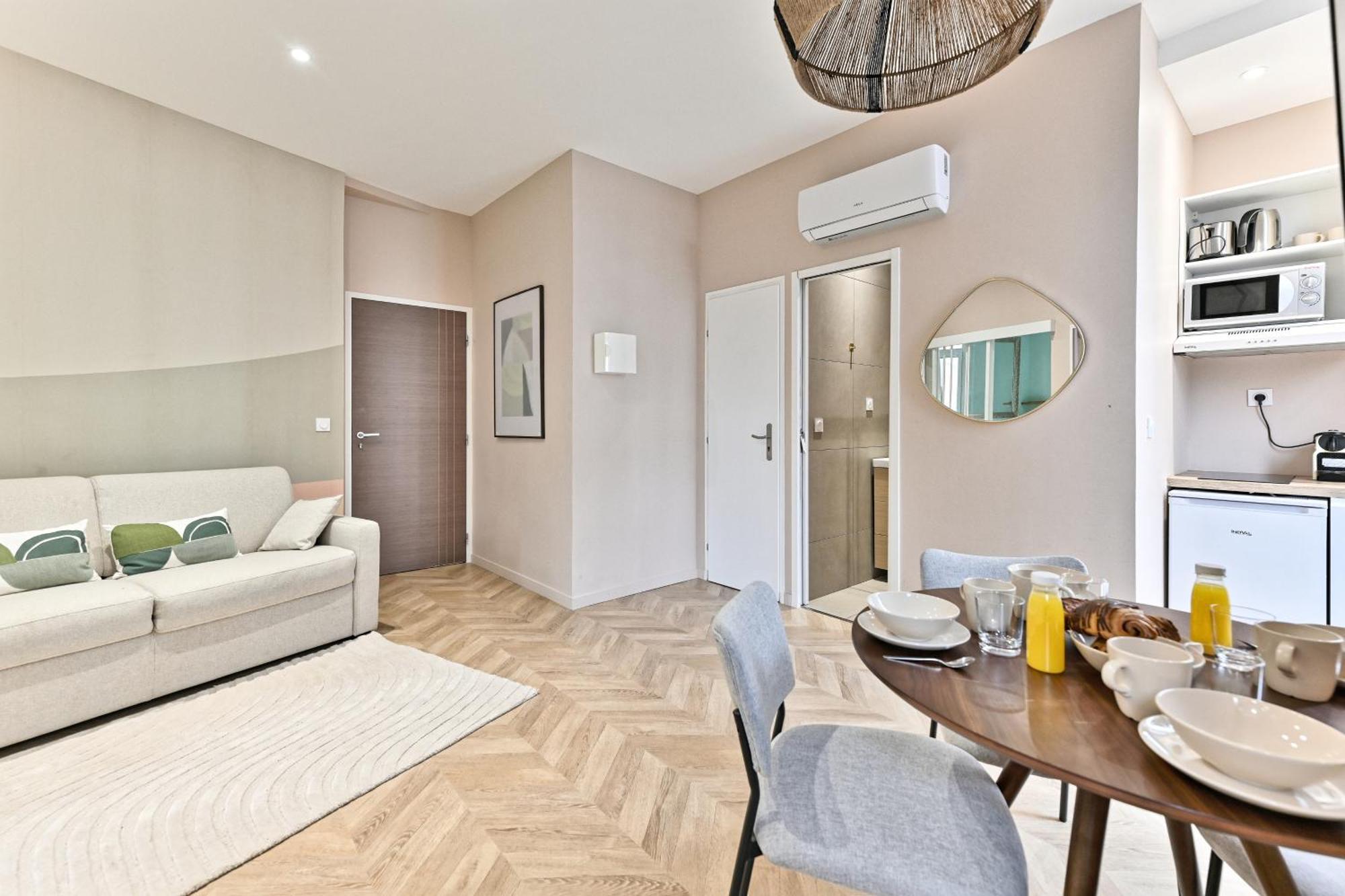 Appartement Proche Parc Monceau - Gourgaud