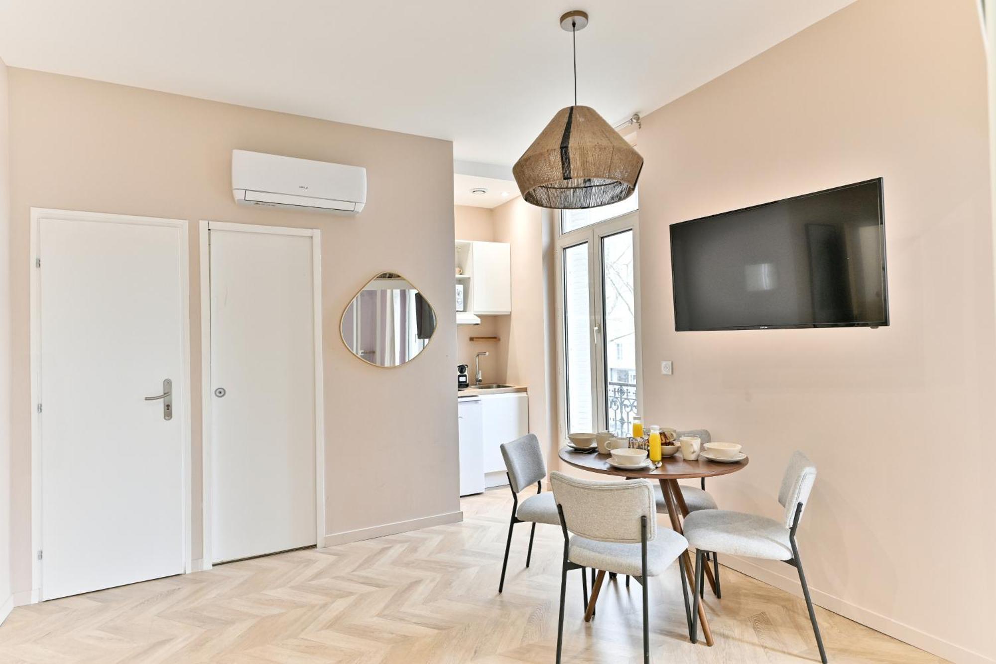 Appartement Proche Parc Monceau - Gourgaud Paris