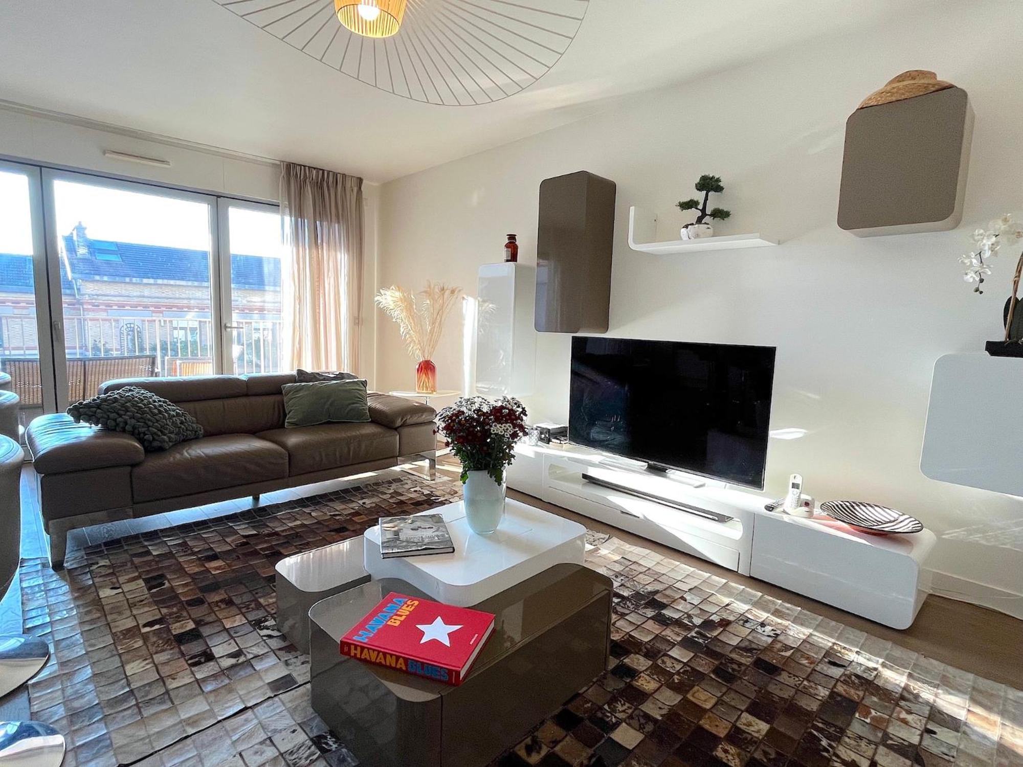 Le Penthouse Des Batignolles * Paris