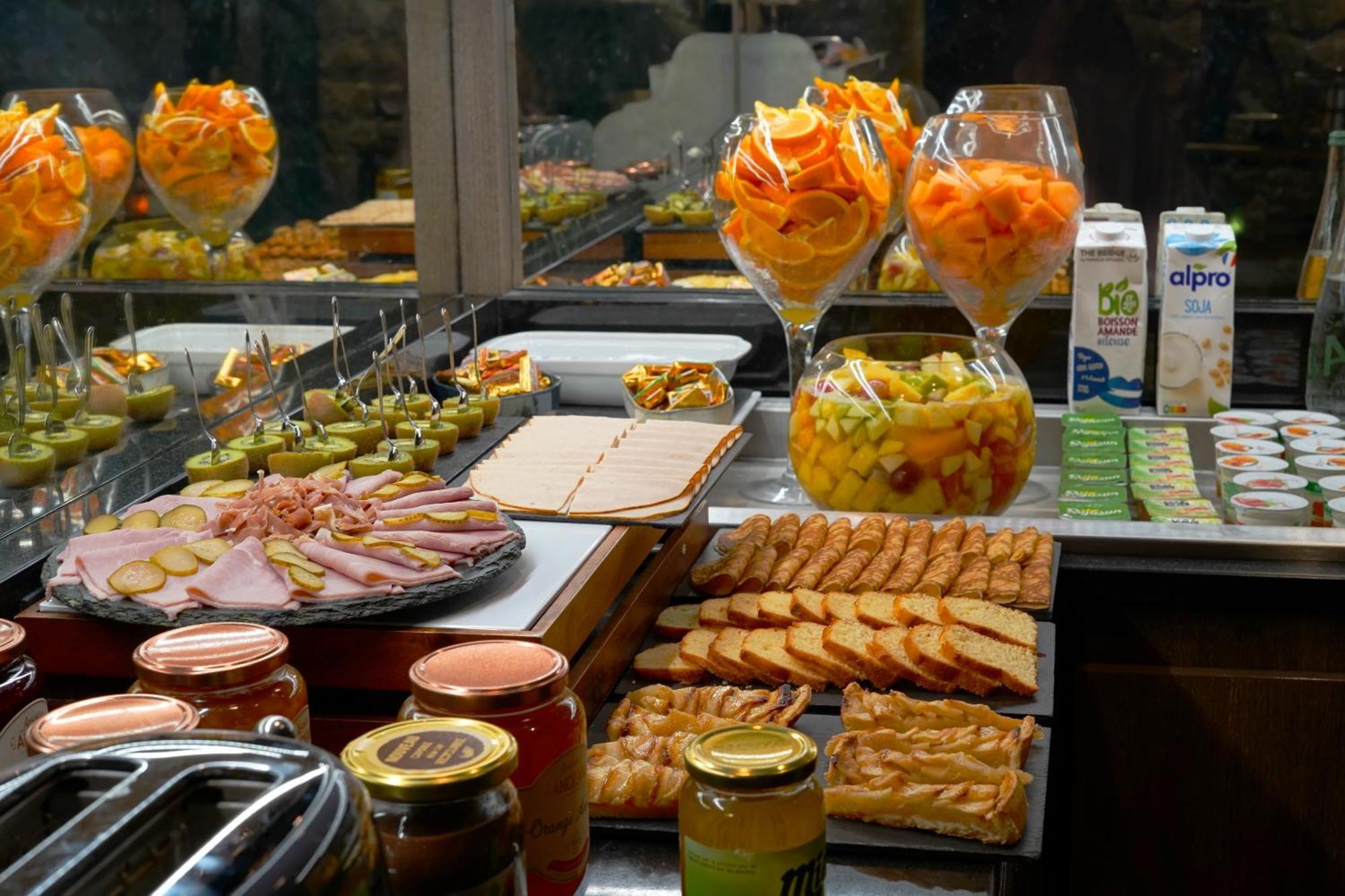 Hotel Western Le Montmartre - Saint Pierre Paris