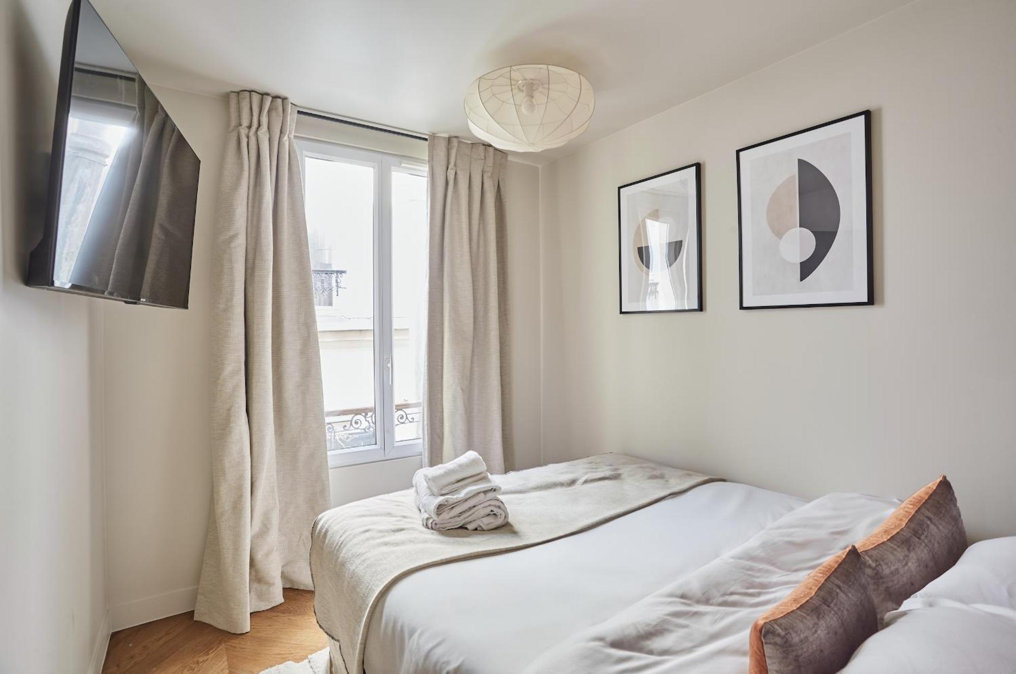 Centre De By Prestige * Paris
