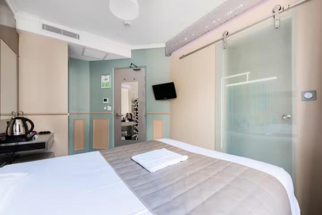 Hotel District Republique Paris
