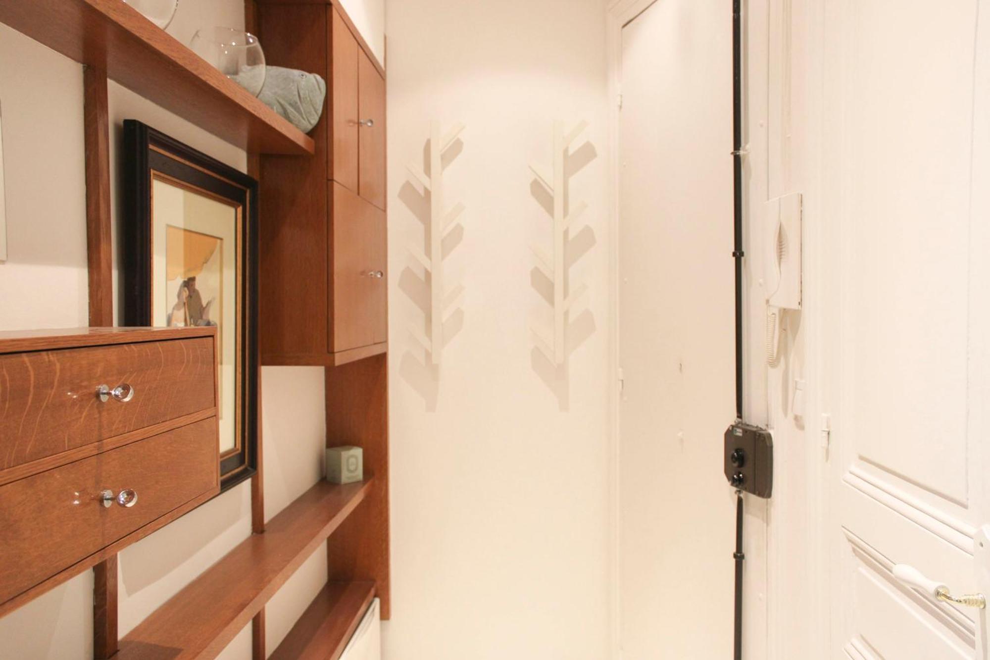 Beautiful Renovated In Appartement