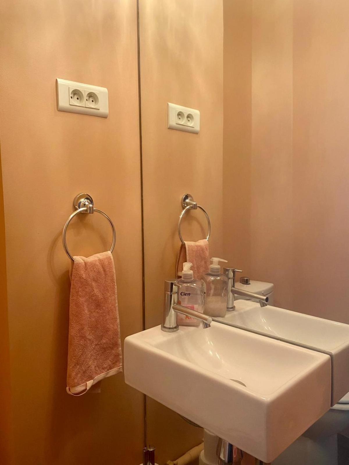 Apartment Heart Of Marais Calm And Charming New Paris