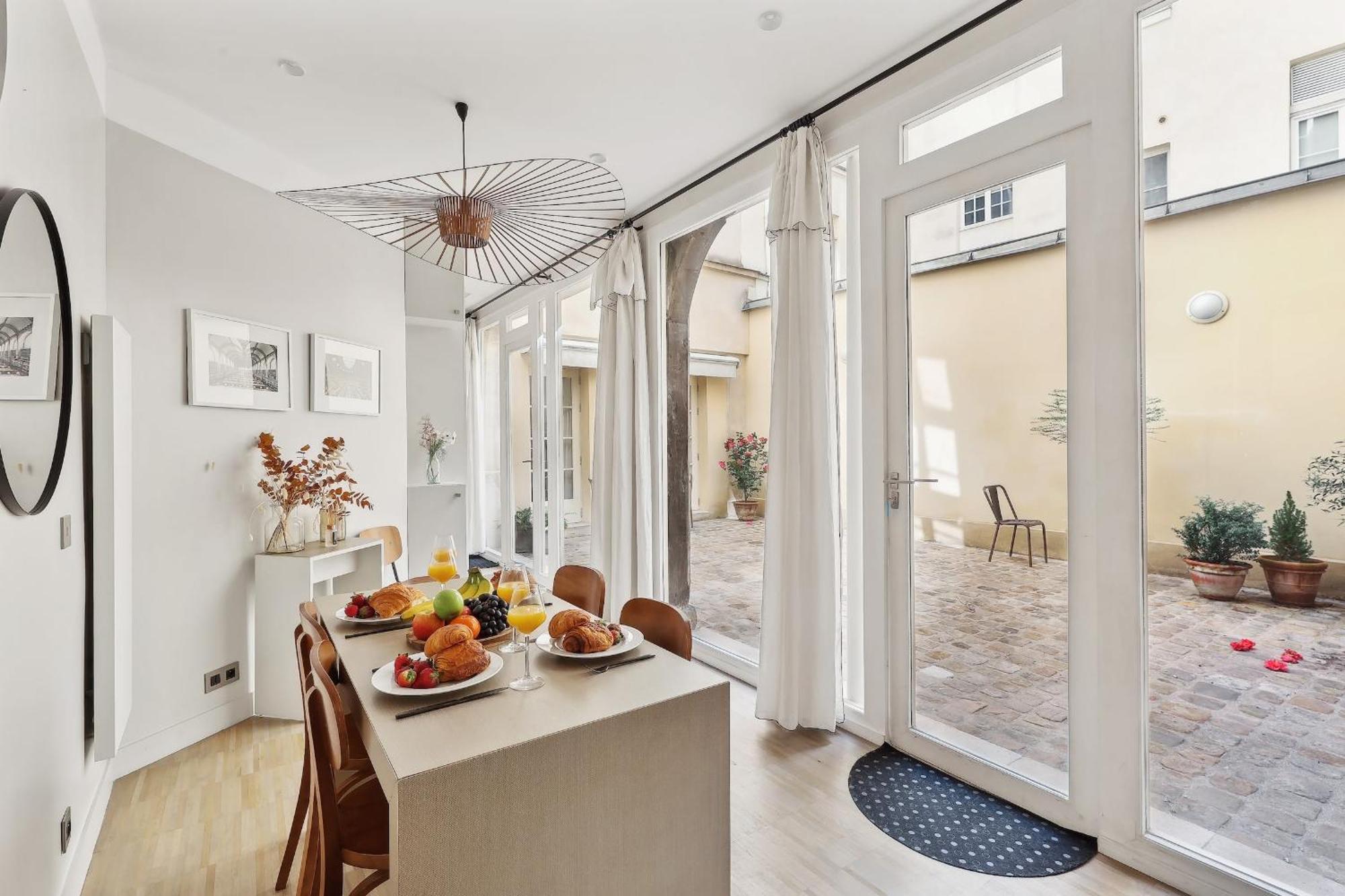 Le Marais & Place Des Vosges - Cityapartmentstay