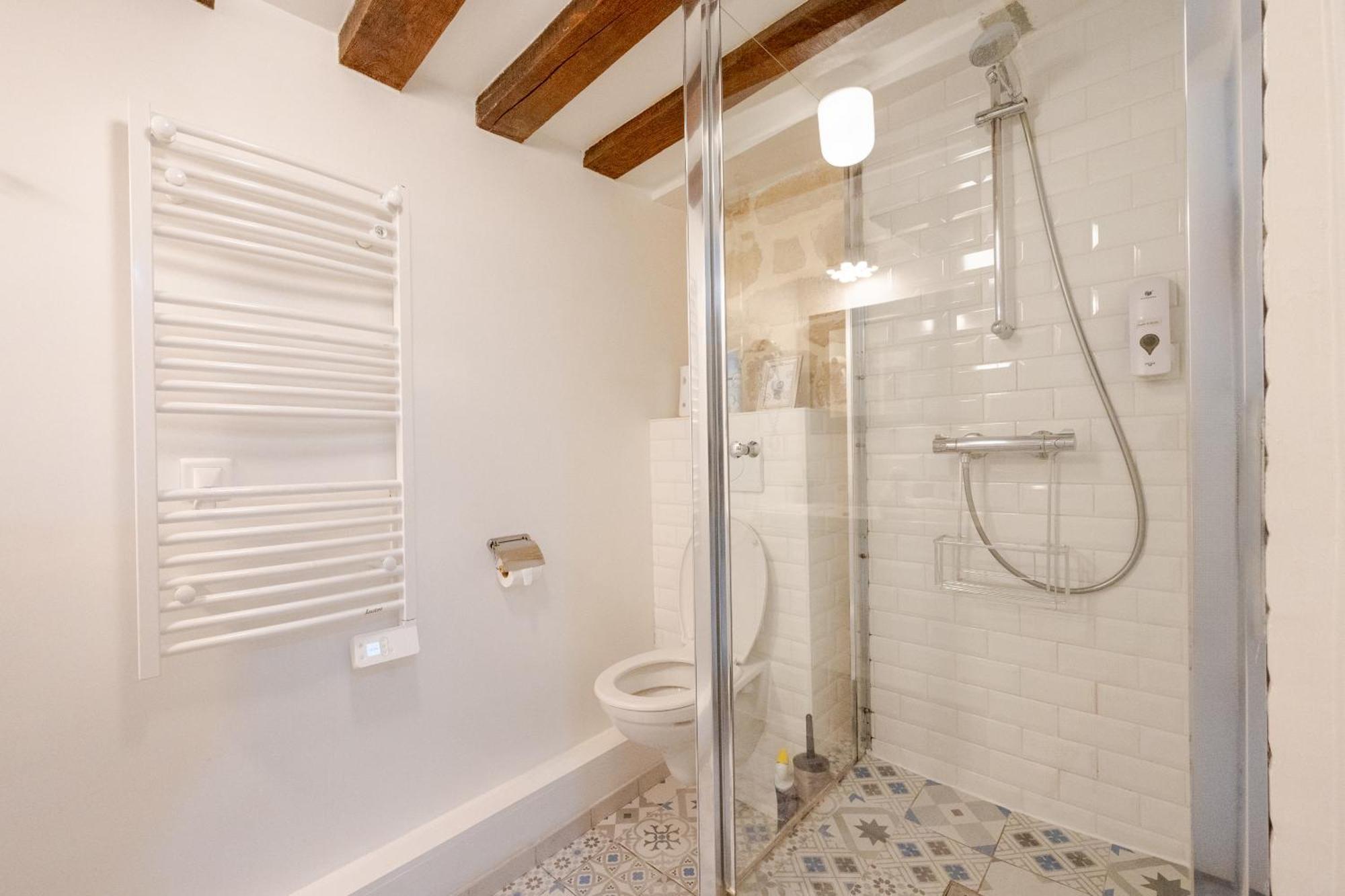 Superb Tiny House In Heart Of 1st! *