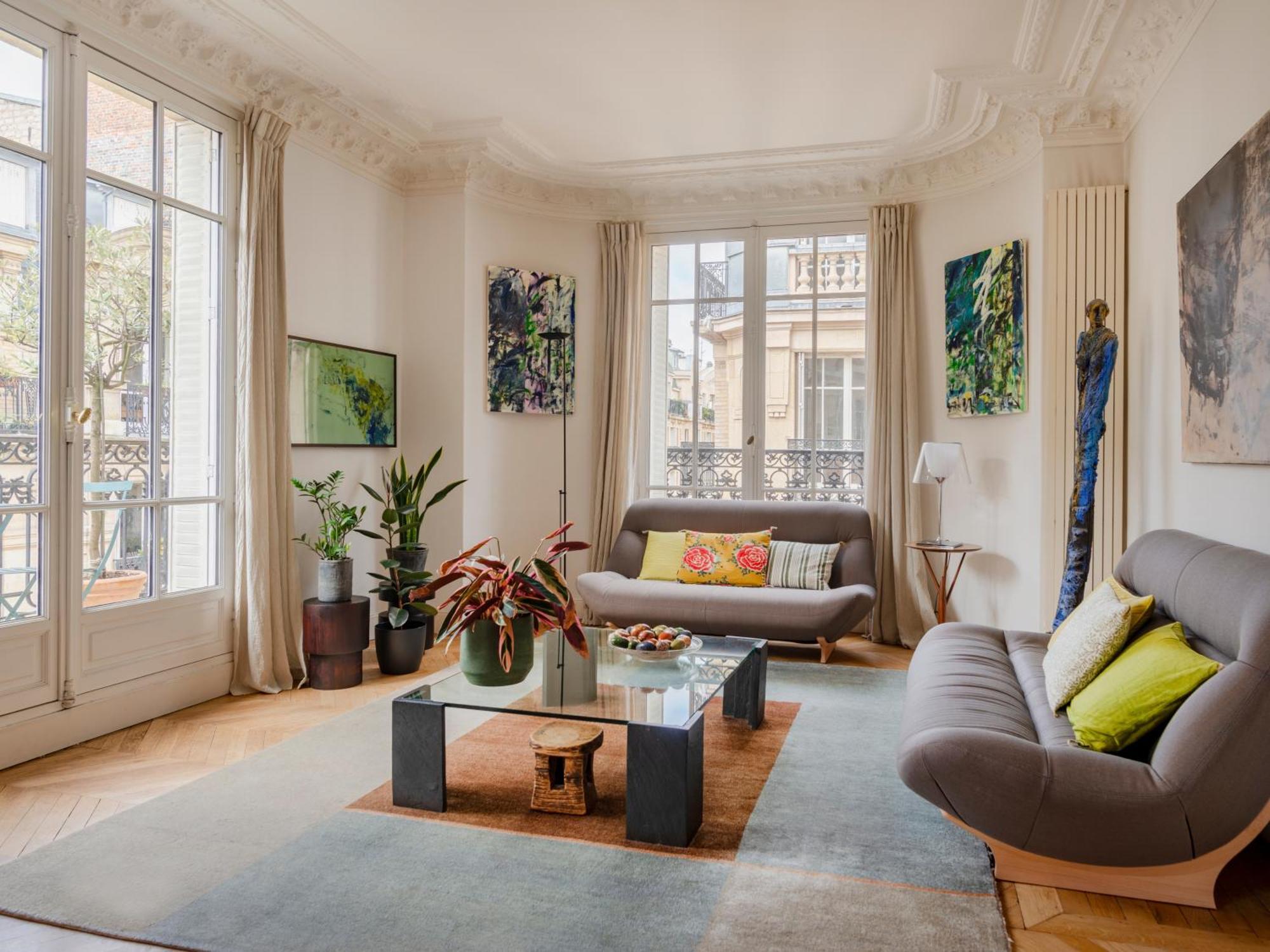 Apartment Eugene Design Paris