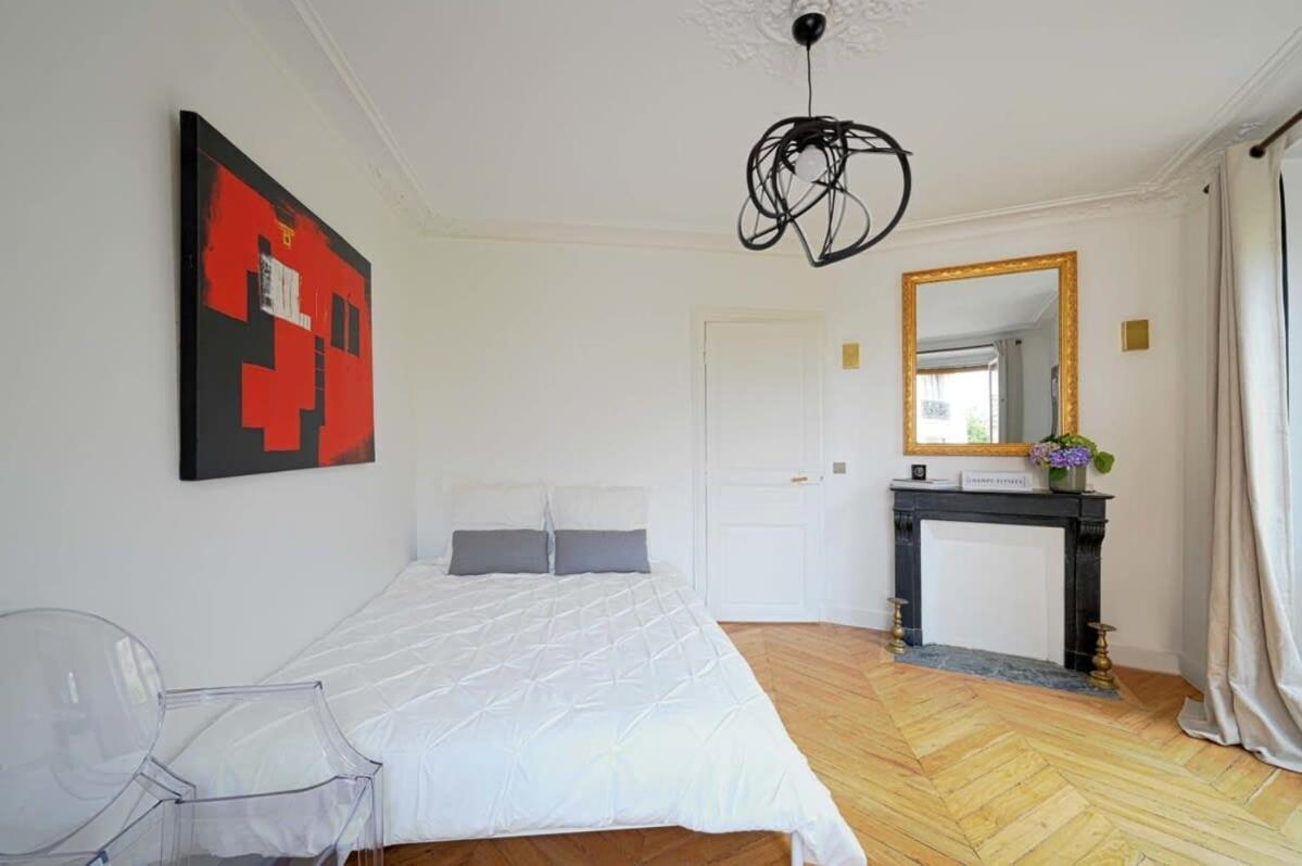 Large Luxury Flat Next To Champs Elysee Appartement *