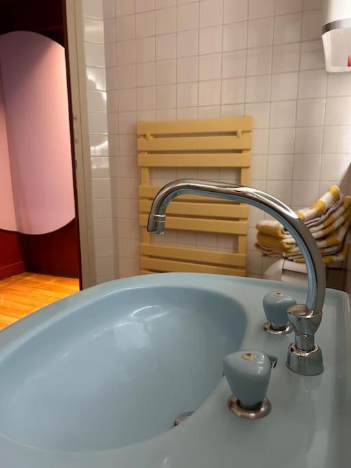 Un Fabuleux Decor Pour Un Chaleureux Appartement Paris