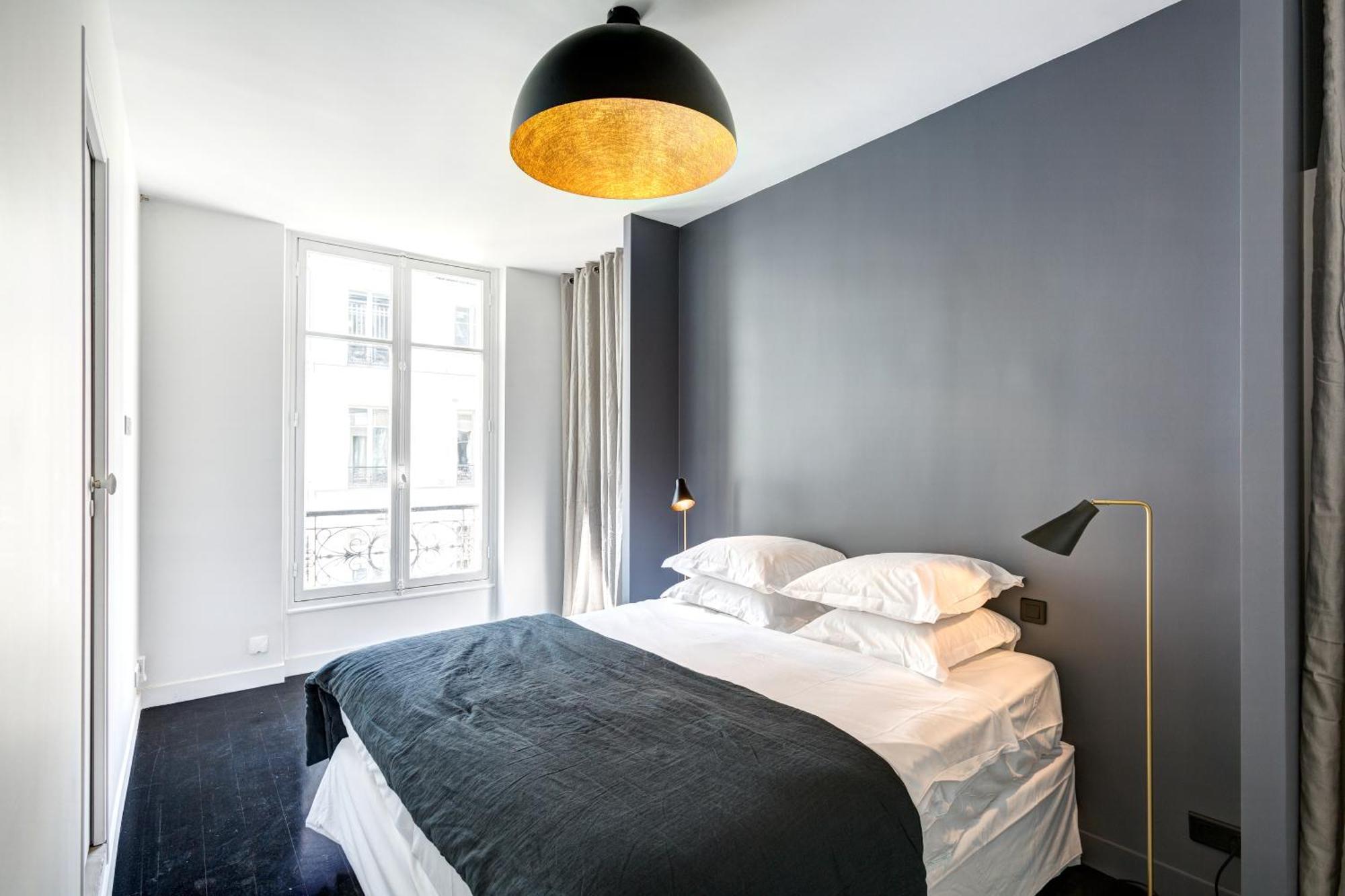 Apartment Drouot Luxe Paris