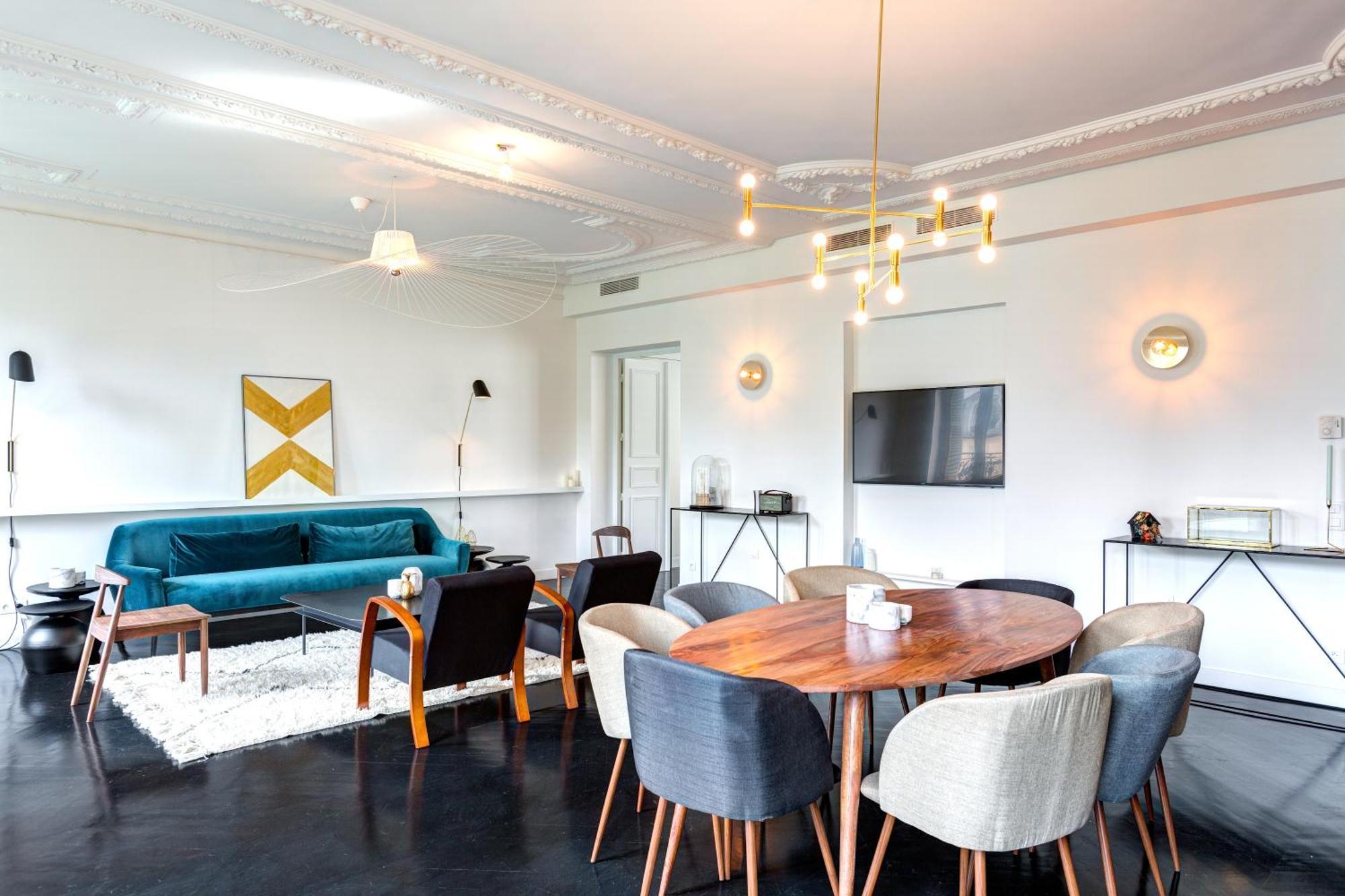 Apartment Drouot Luxe Paris