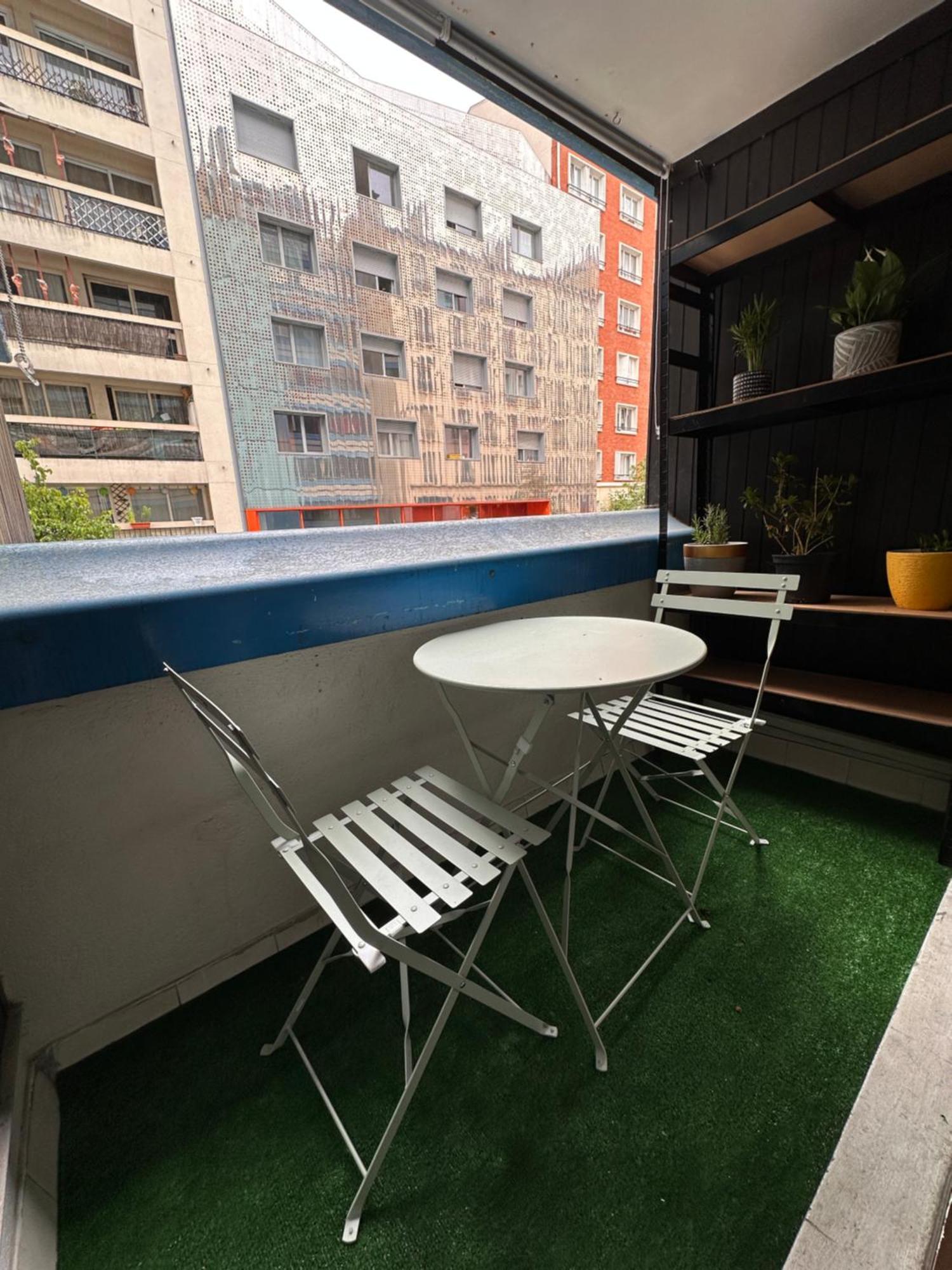 Independent Studio-center Of 13th Arrondissement *
