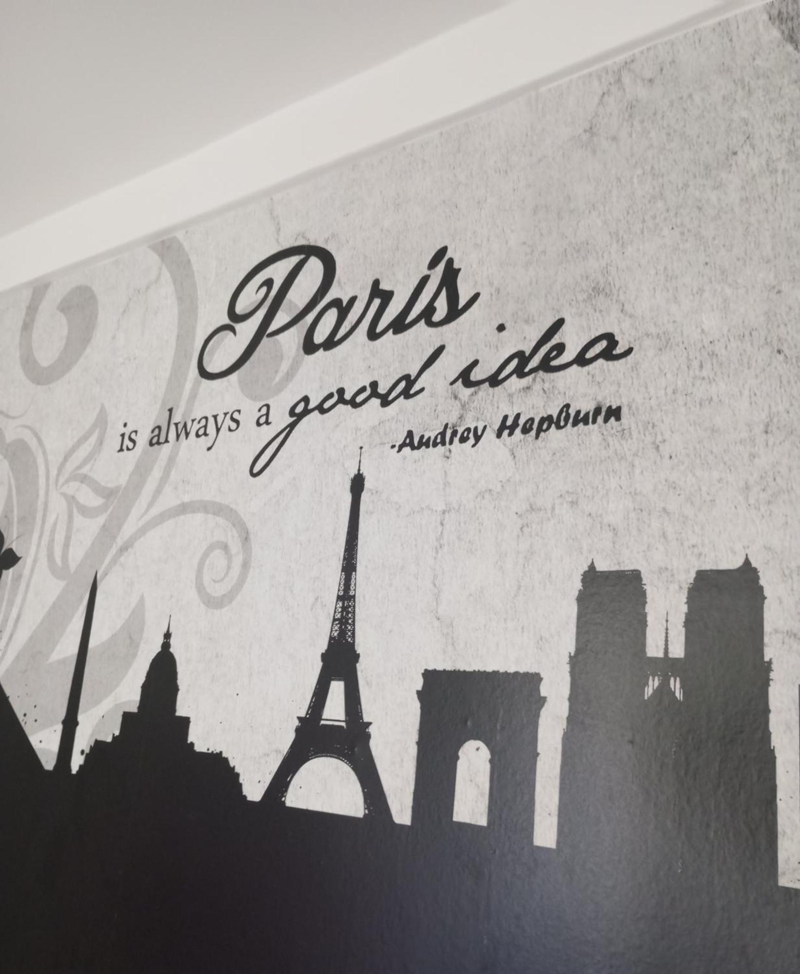 Arty Porte De Versailles By River Hostel Paris