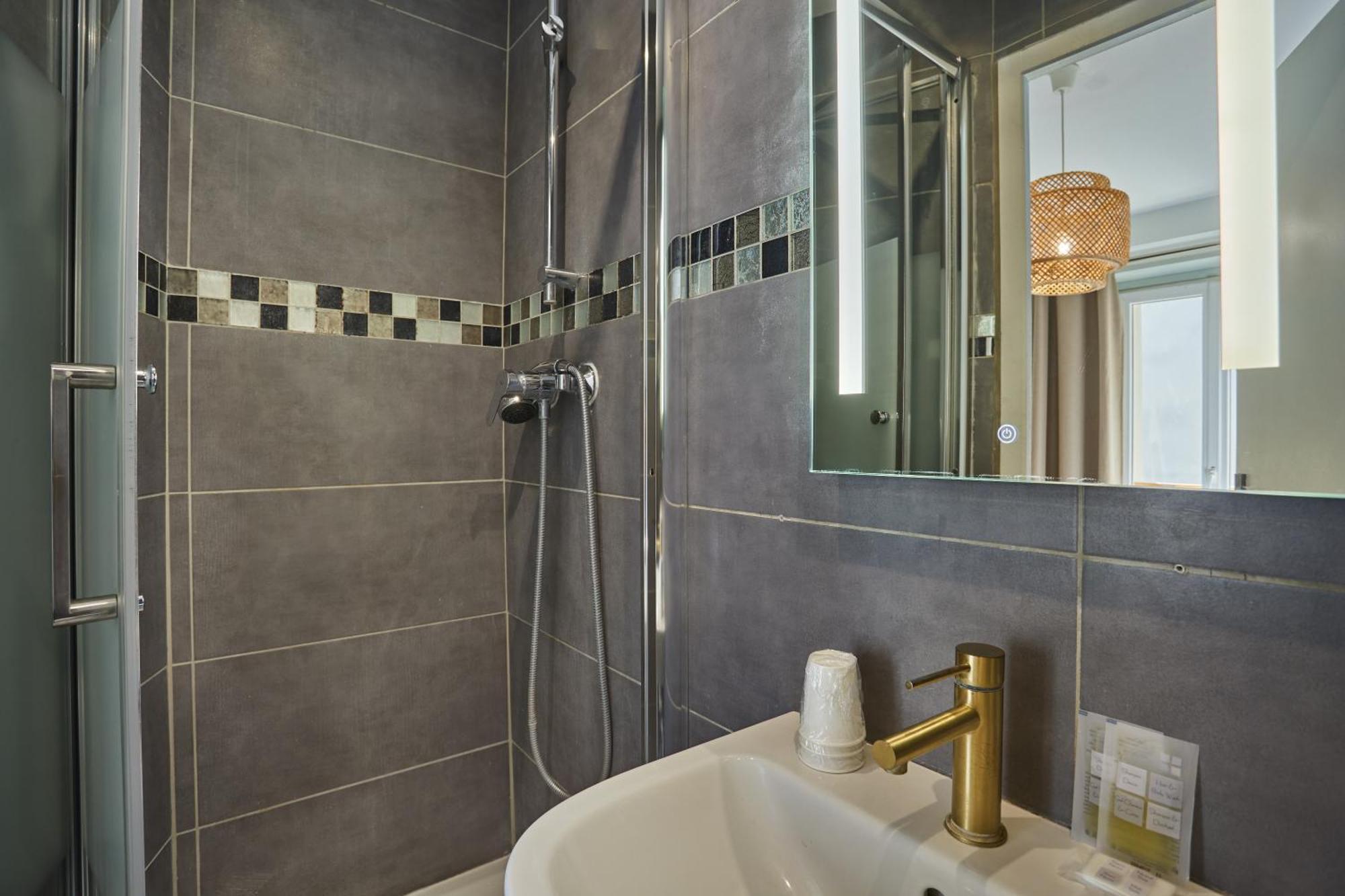 Hotel Merryl 3*
