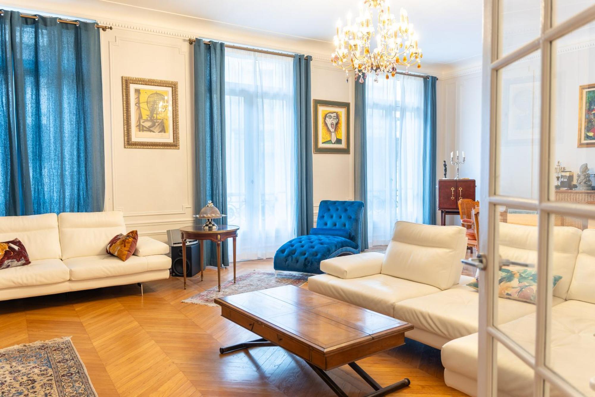 Spacieux De Luxe Appartement
