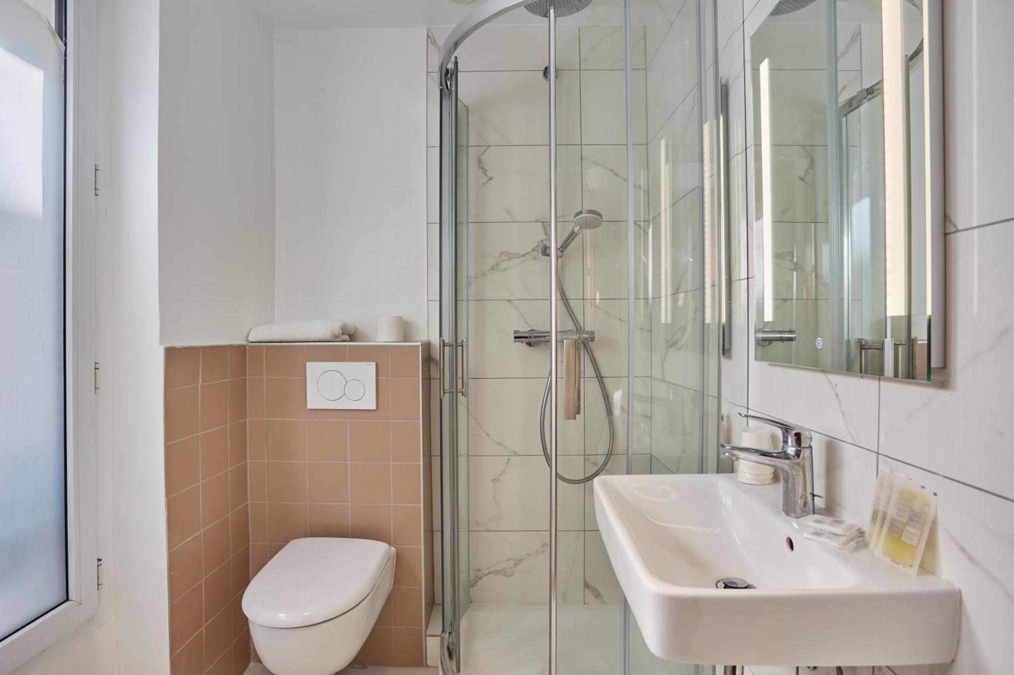 Merryl Hotel 3*