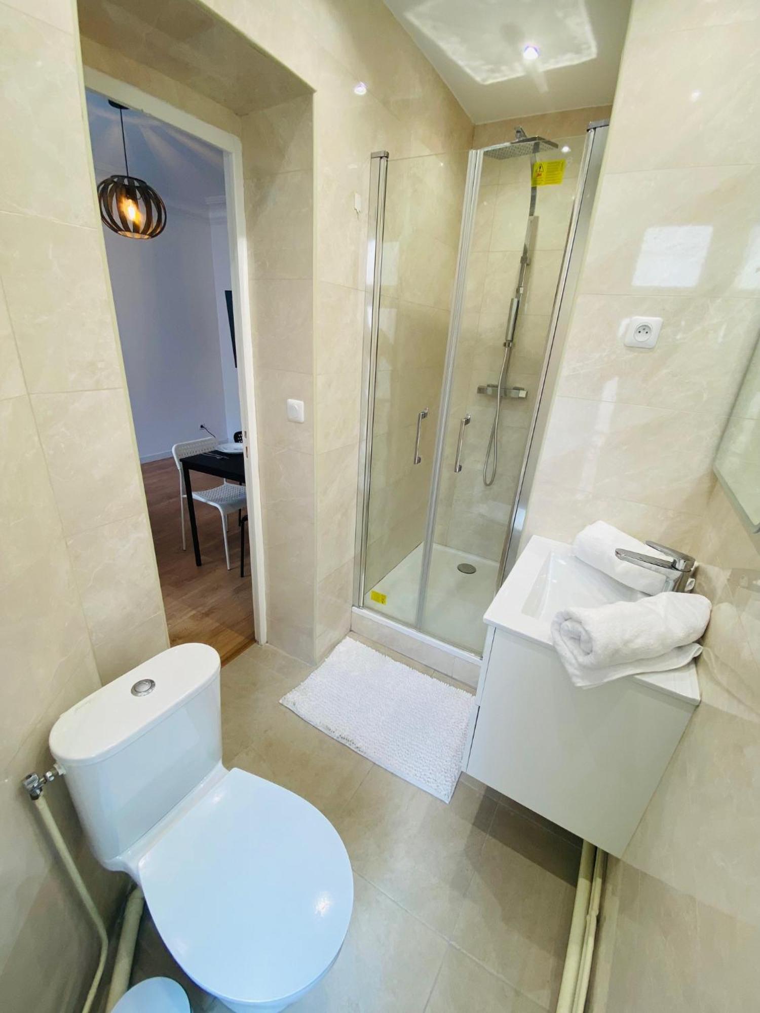 Appartement,paris Nord,eurostar,thalys,sacre-coeur Apartment *