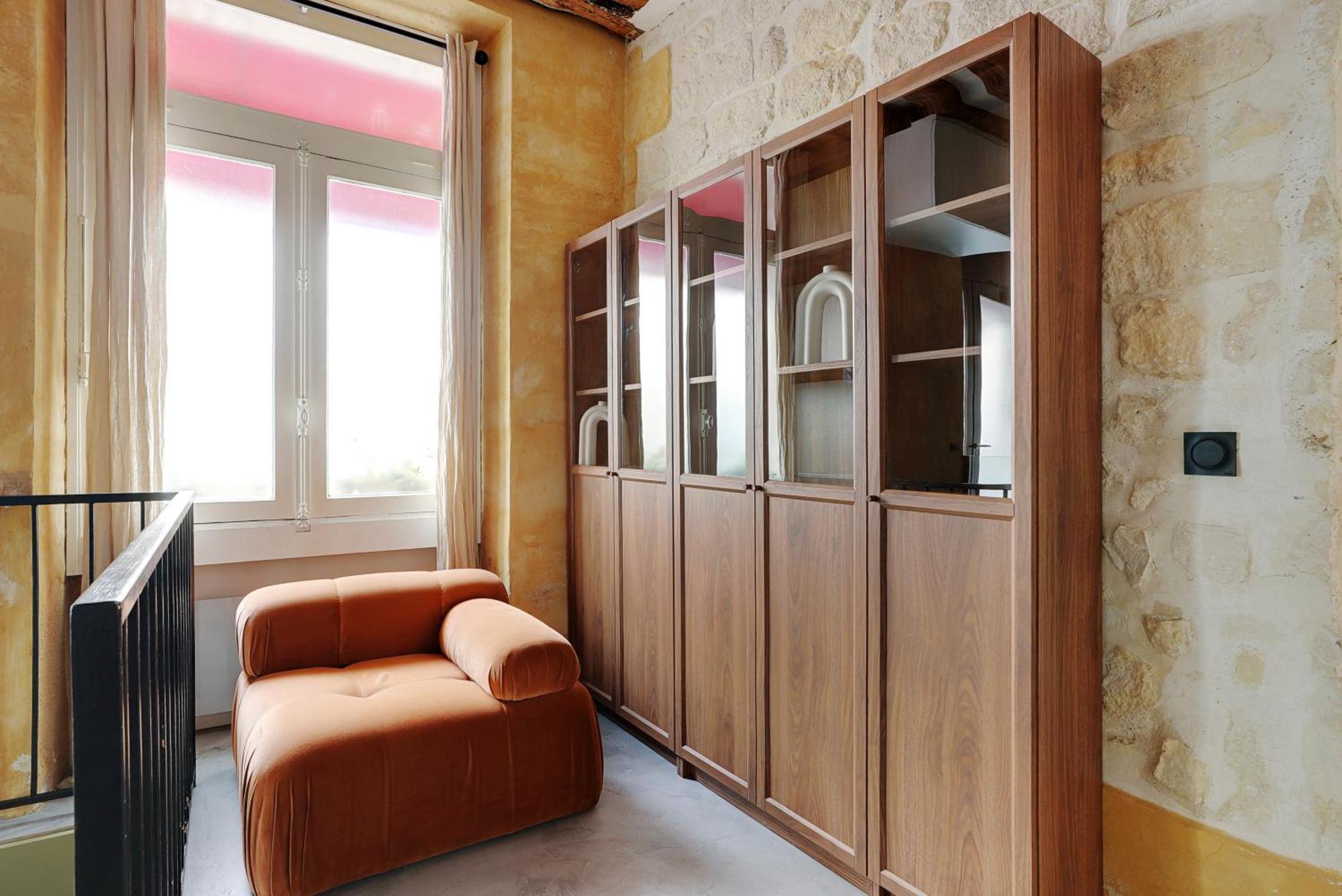 Apartment Spacious - 3br-6p - Place Des Vosges