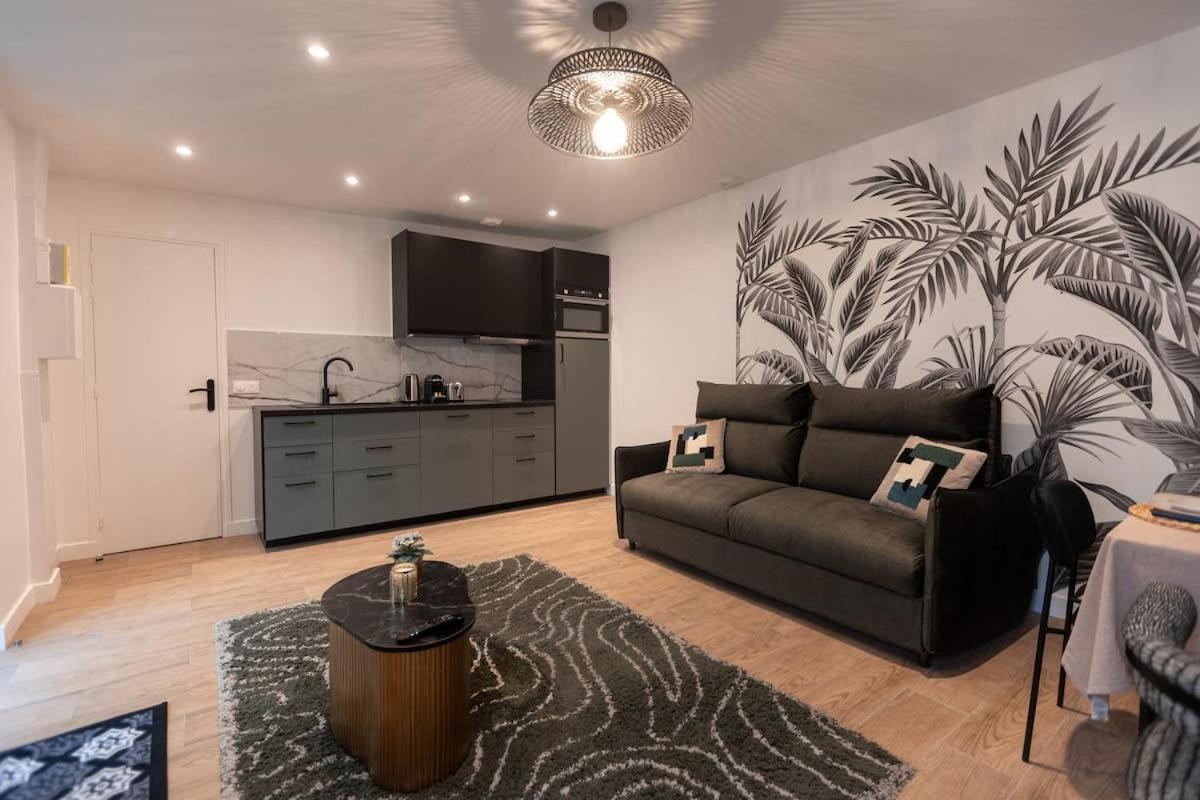 Appartement Rez De Chausse Dans Rue Pavee 4 Pers Nation