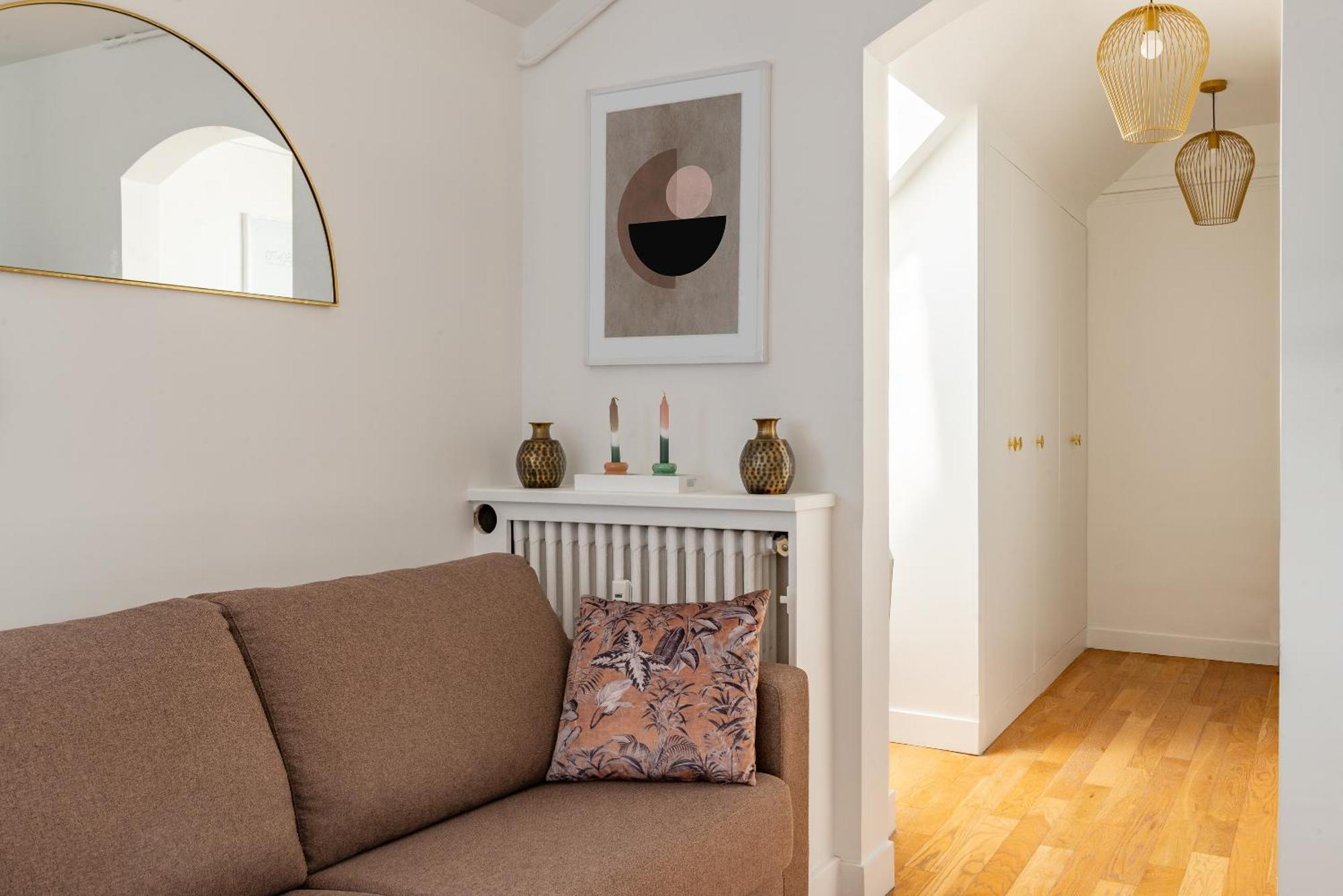 Apartment 75017 Proche Champs Elysees *