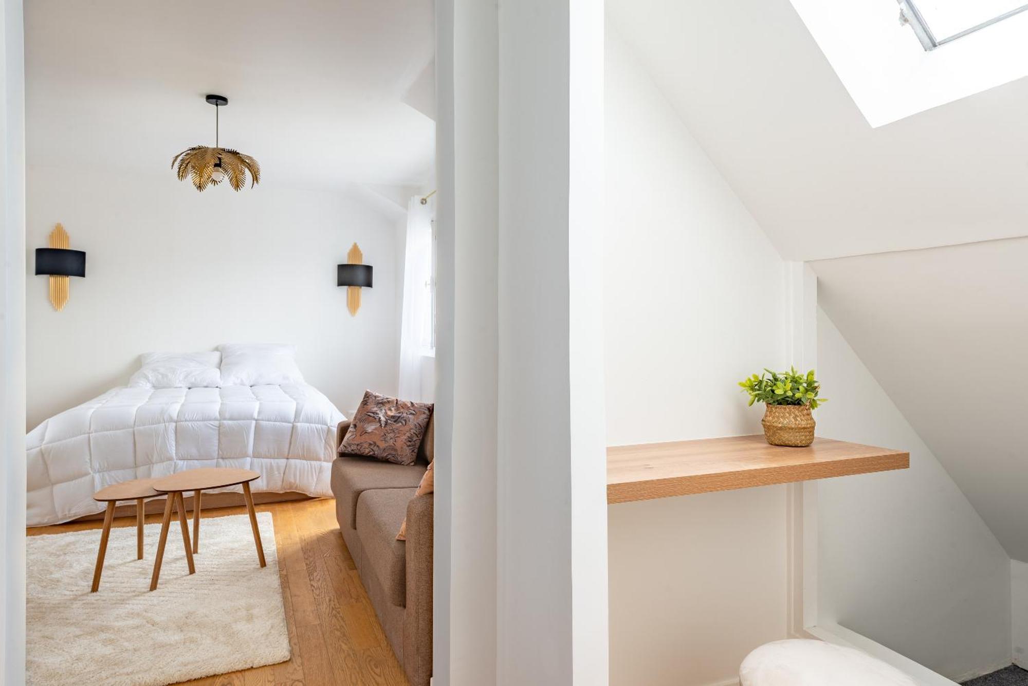 Apartment 75017 Proche Champs Elysees *