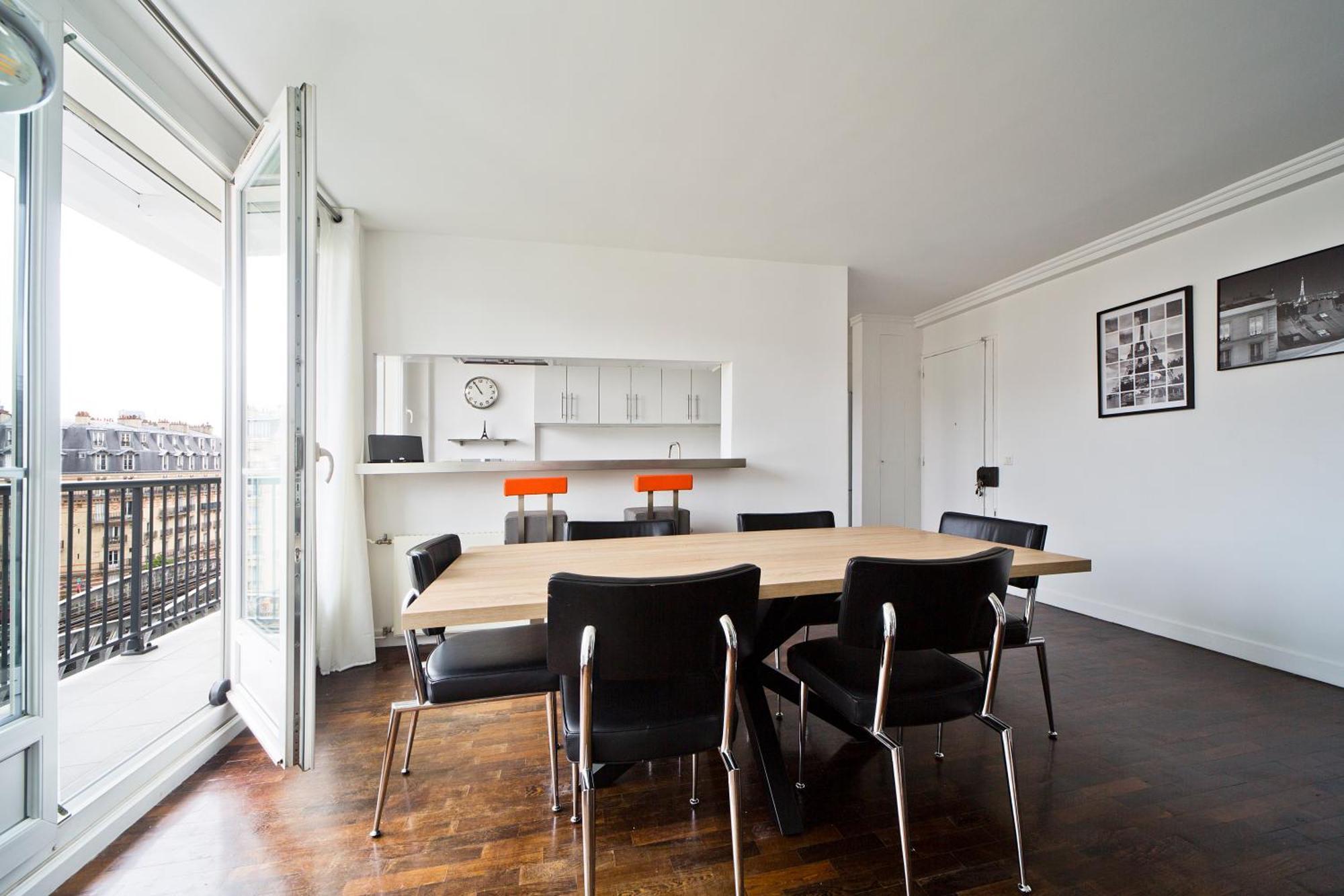 Eiffel Appartement *