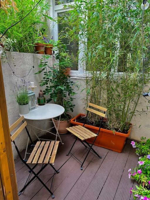 Appartement Charming In A Courtyard In *