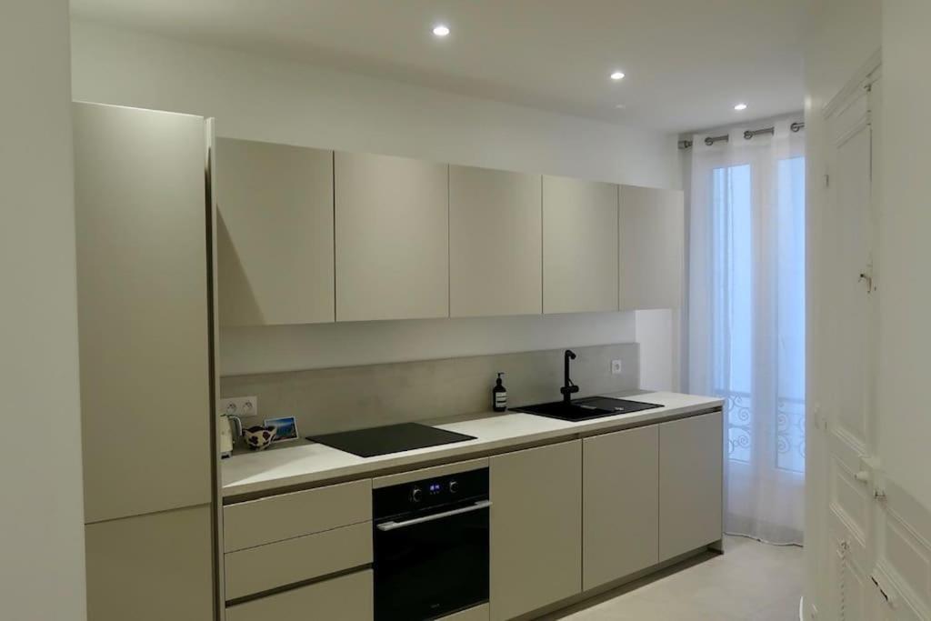 Elegant & Bright Close To Canal Saint-martin Apartment *