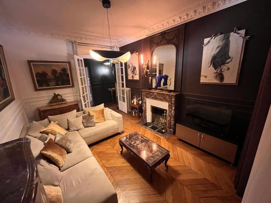 Grande Privee Sur Jardin Arbore * Paris