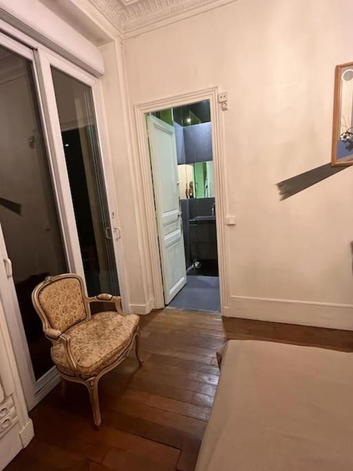 Séjour chez l'habitant Grande Privee Sur Jardin Arbore Paris
