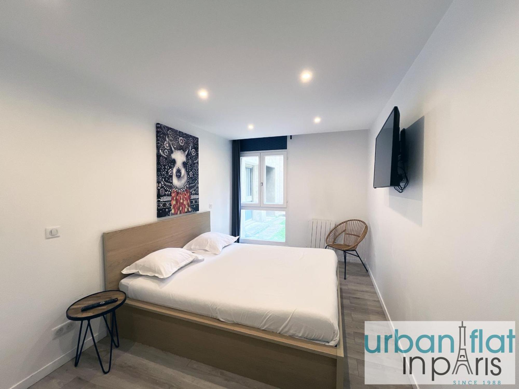Apartment Urban Flat 182 - Spacious 4 Bedroom Flat In Paris