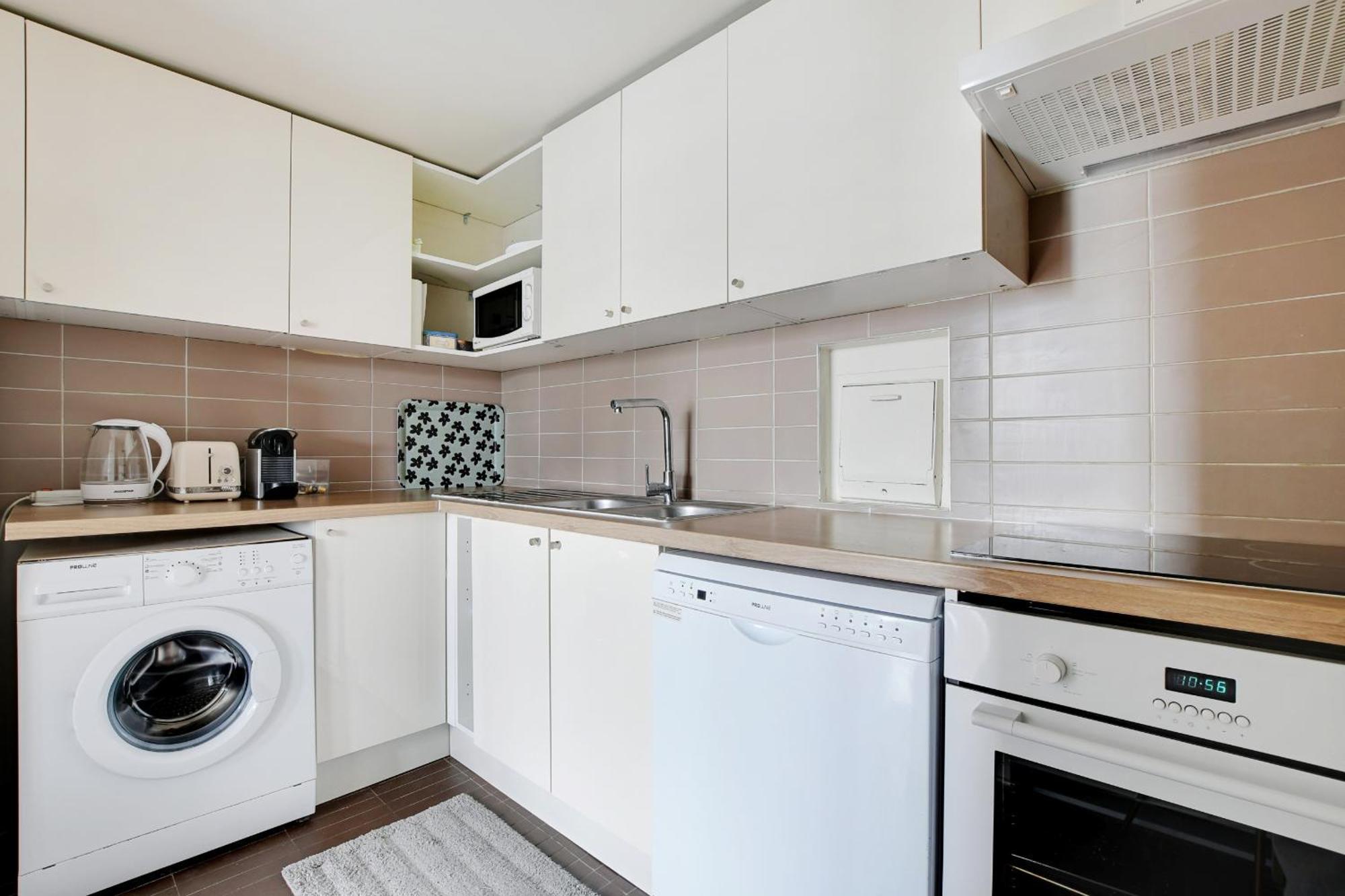 Apartment Family Seine & Spacious Flat 8min Walk To Eiffeltower Ac *