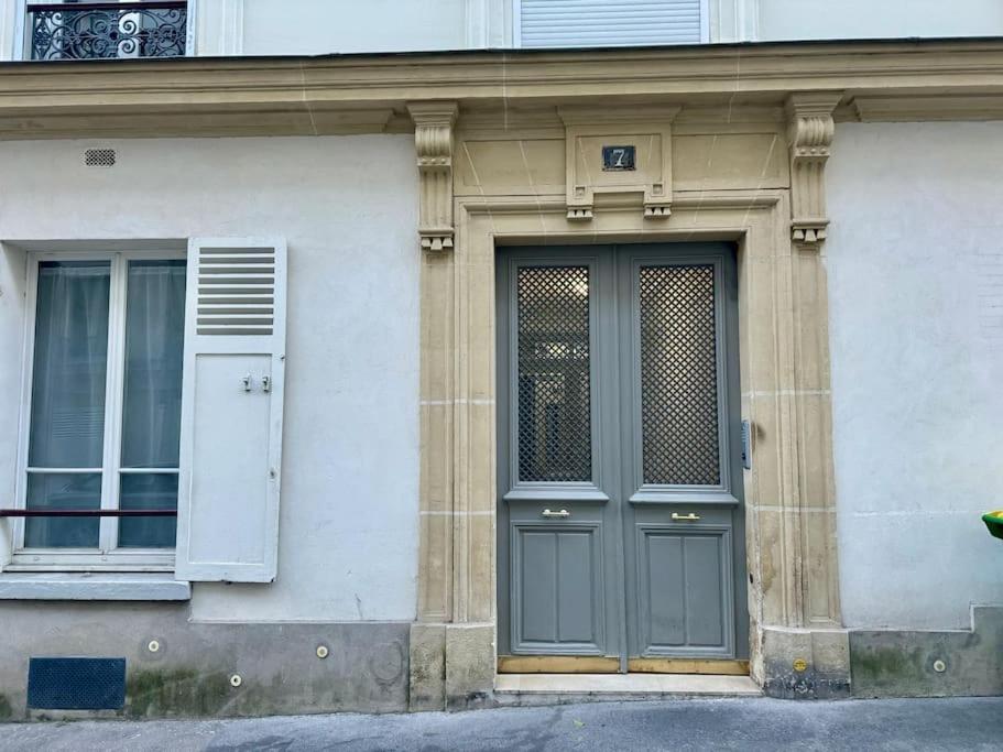 Nouveau Apartment