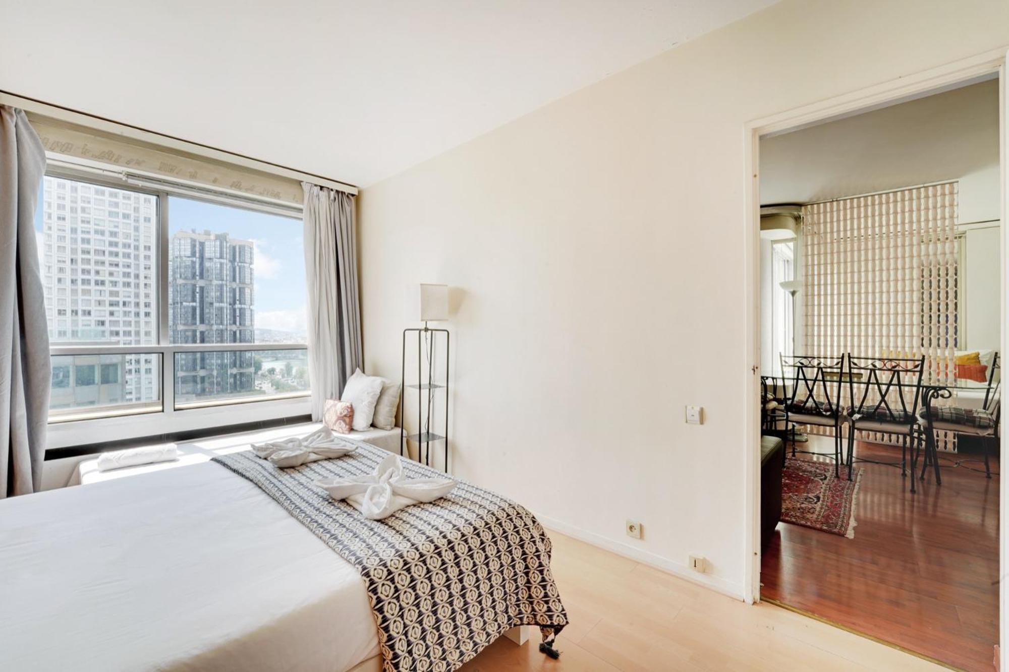 Family Seine & Spacious Flat 8min Walk To Eiffeltower Ac * Paris