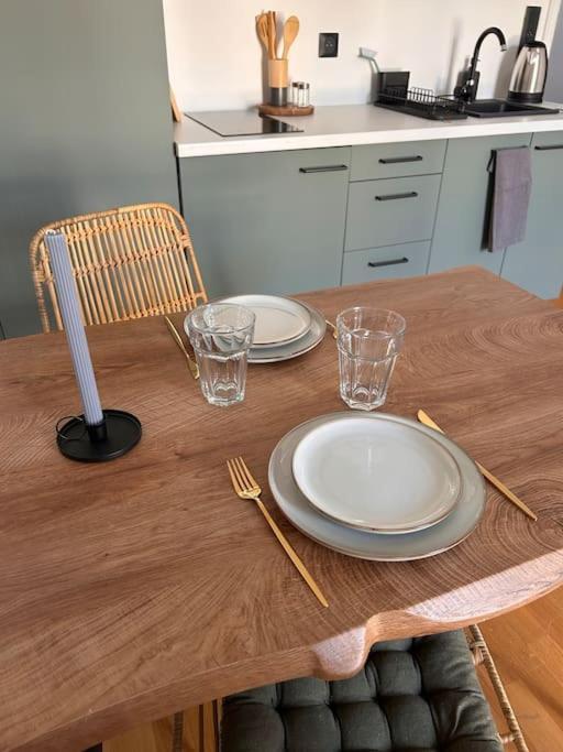 Renovated Flat Near Tour Eiffel Apartment Paris