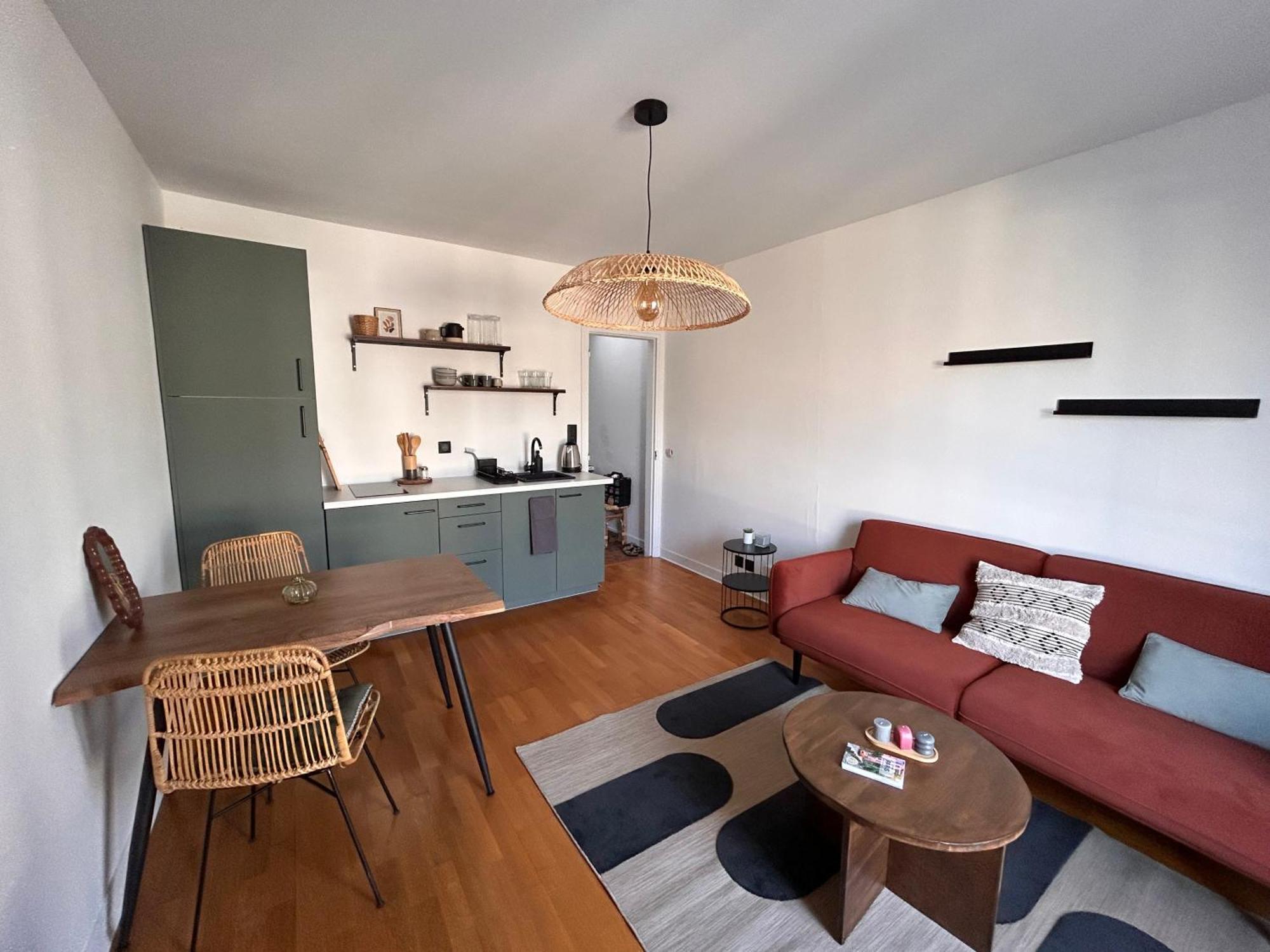 Renovated Flat Near Tour Eiffel Apartment Paris